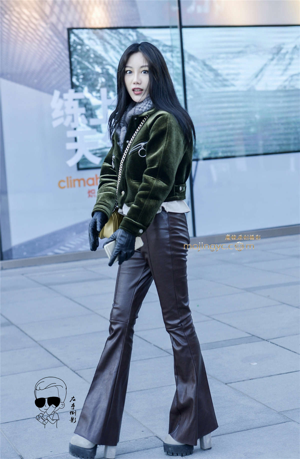 大眼睛魔鬼身材美女（2016-12-1）左手倒影-日更街拍