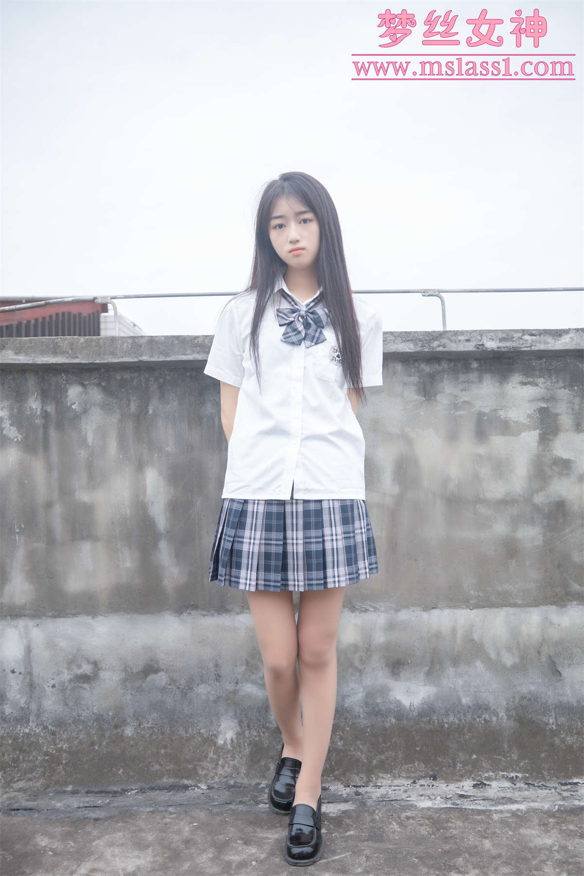 MSLASS梦丝女神 2021.06.21 天台JK少女 王娇娇-日更街拍