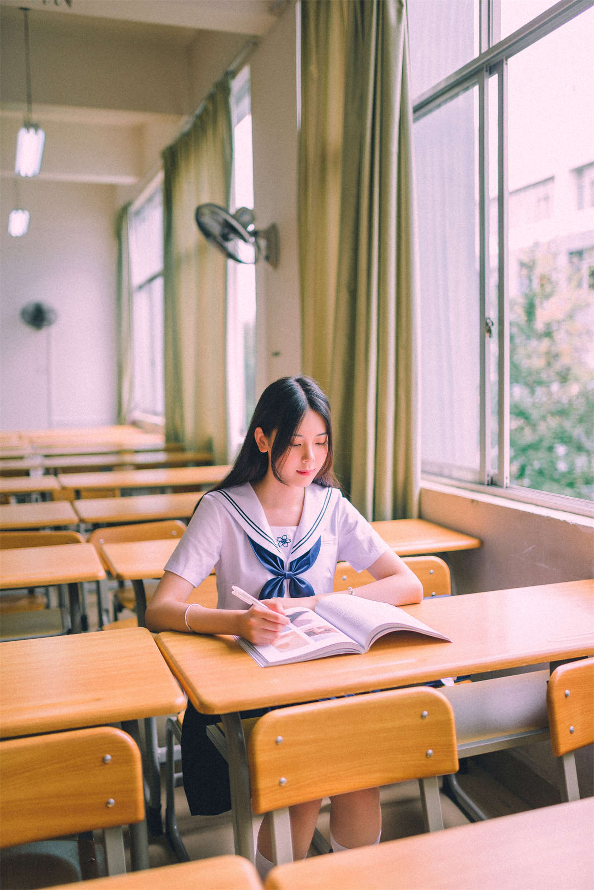 YITUYU艺图语 2023.12.25 懵懂的青春 Angelia949插图1