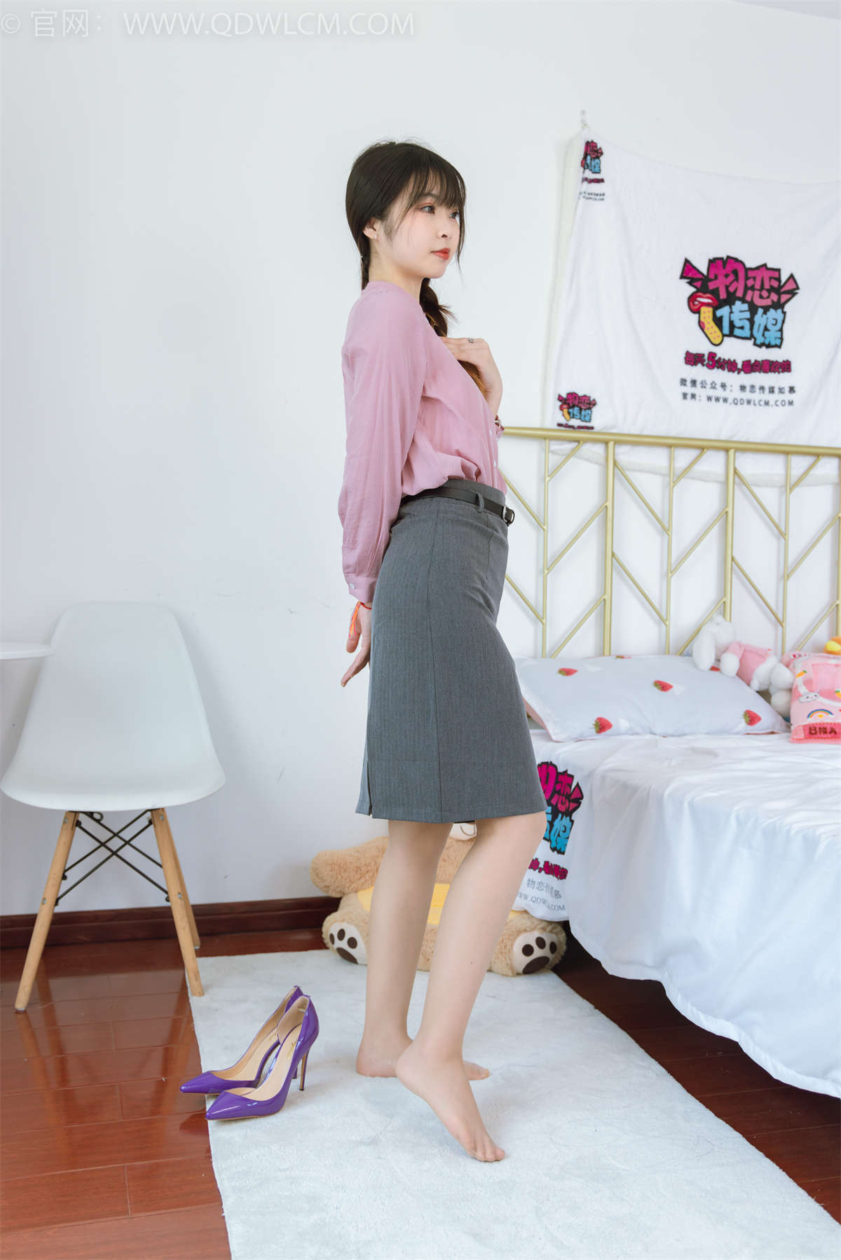 图片[2]-物恋传媒 NO.2039 挽挽-绵延不绝的钟声-日更街拍