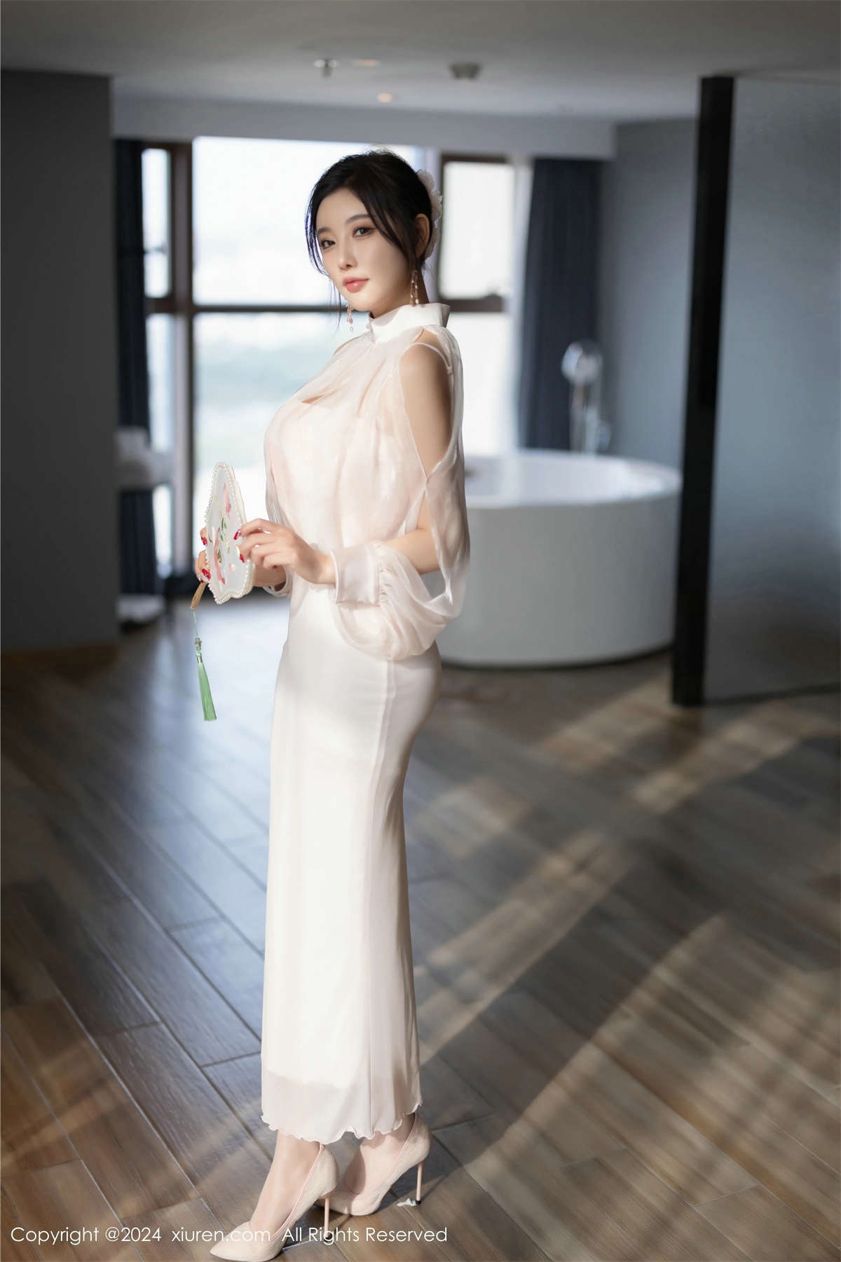 图片[2]-Xiuren秀人网 2024.03.26 No.8294 杨晨晨Yome-日更街拍