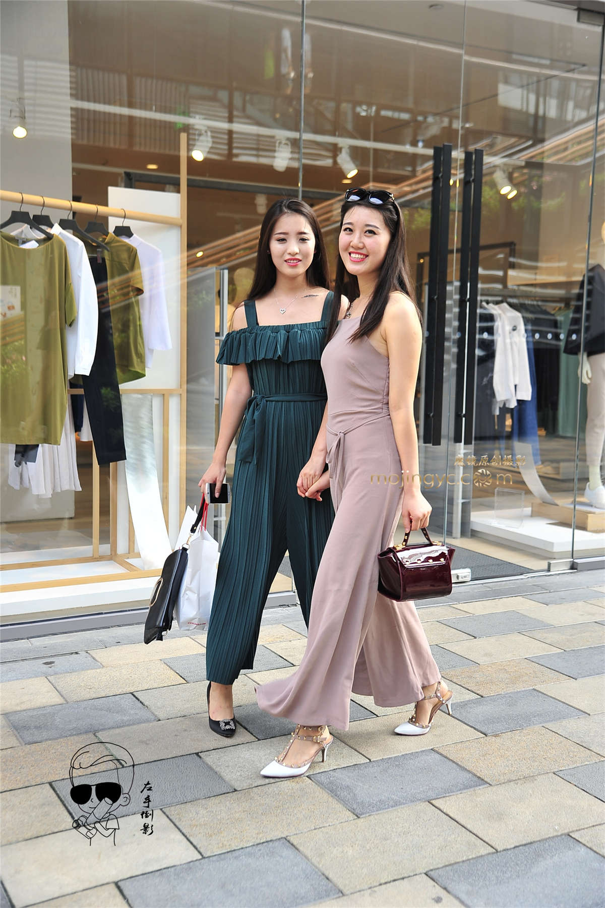 闺蜜逛街的喜悦(2016-12-28-12P}-日更街拍