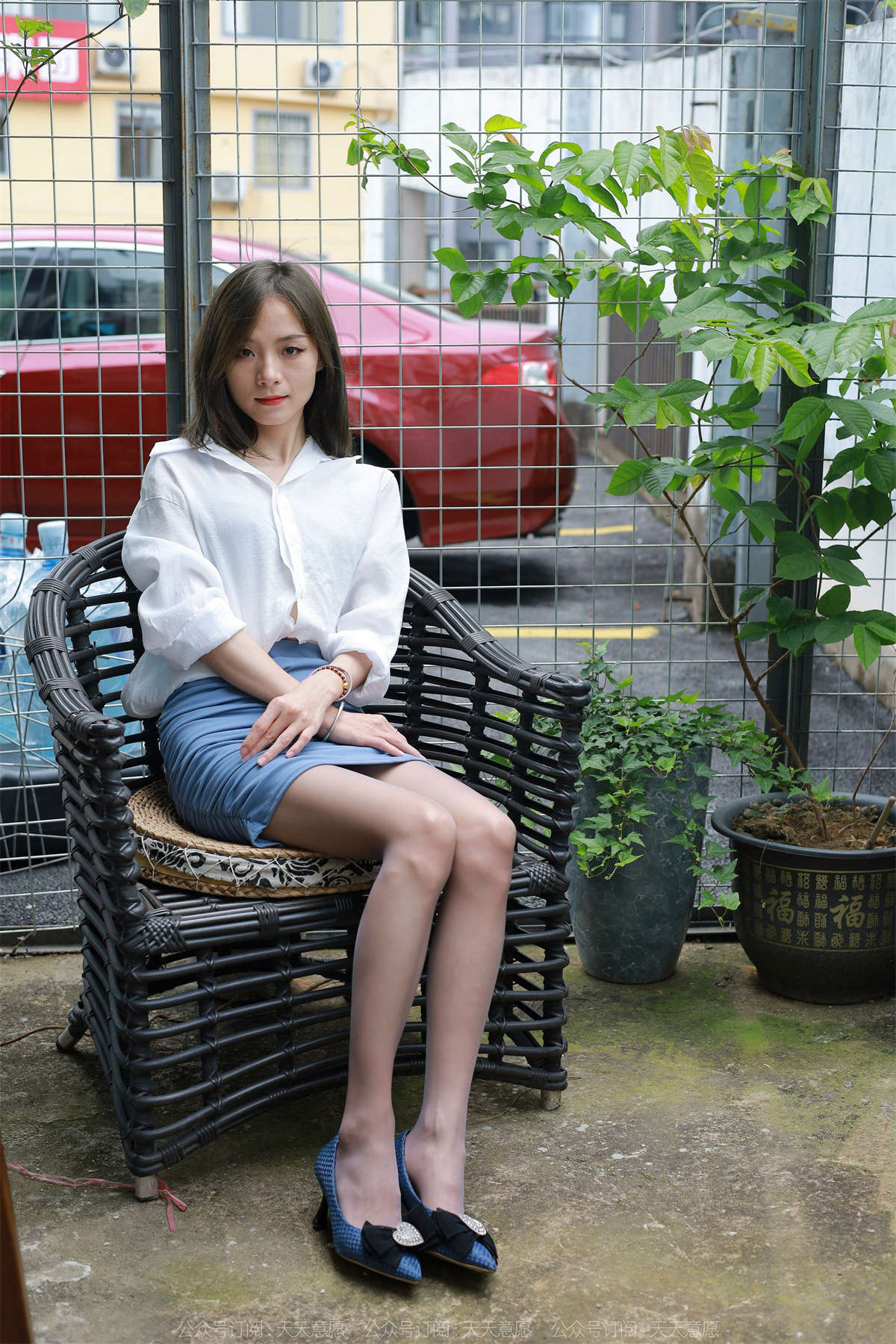 IESS异思趣向 2022.06.09 丝享家1112：小六 蓝鞋灰丝-日更街拍