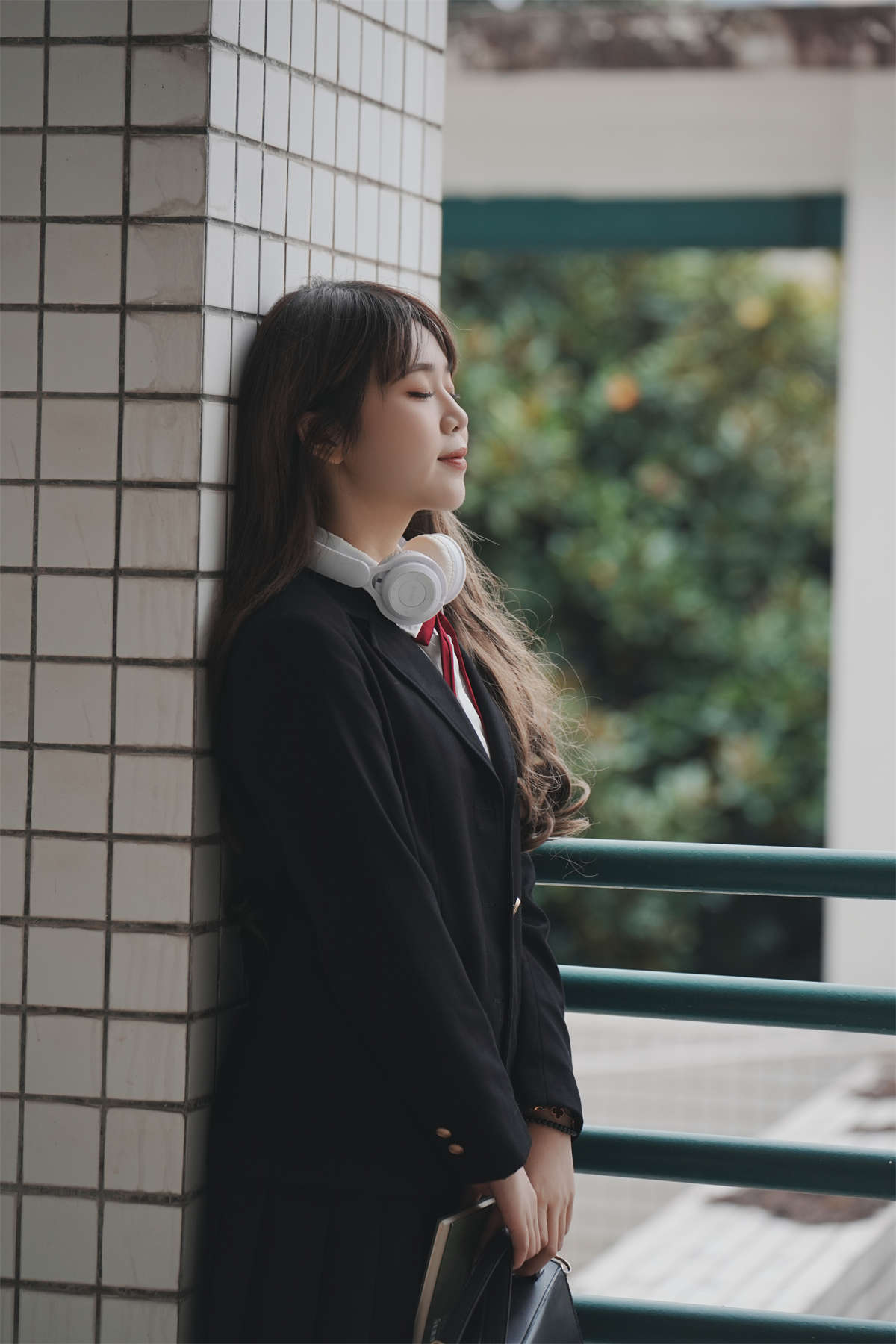 YITUYU艺图语 2023.12.25 消失的下雨天 泡芙小方插图1