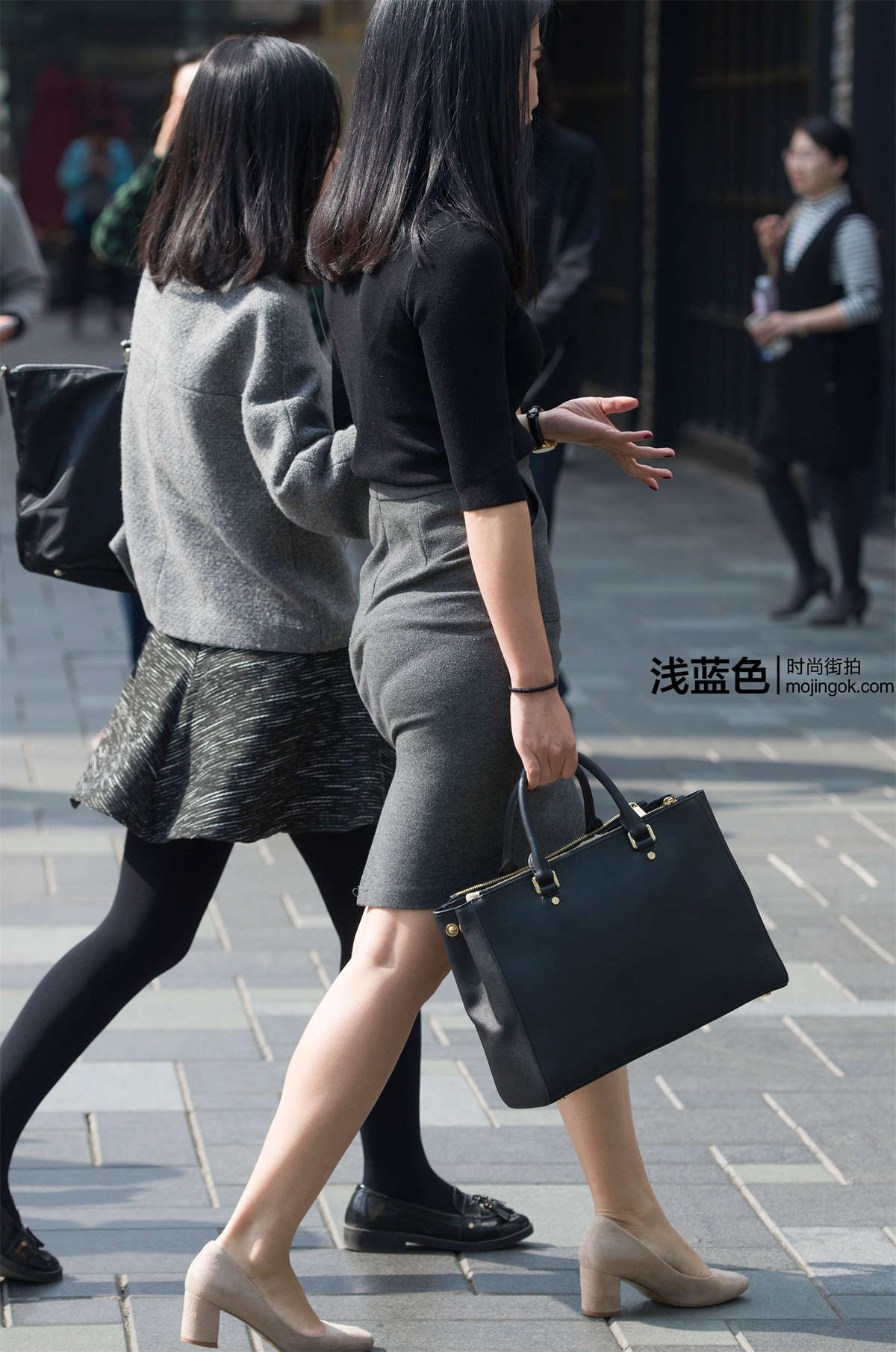 图片[2]-灰色开叉裙（20p）-日更街拍