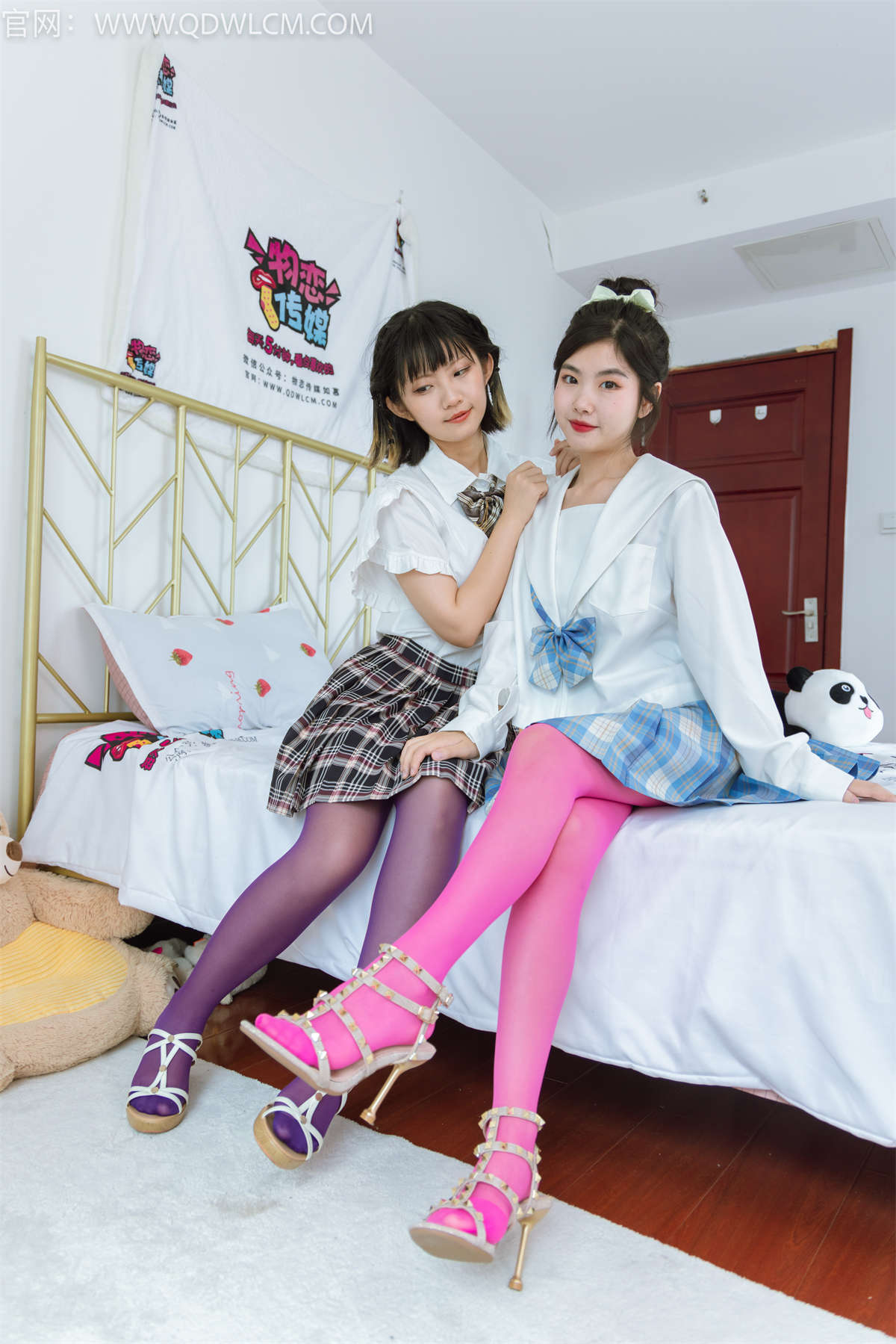 物恋传媒 NO.1320 暗月&米米-闺蜜时光-日更街拍