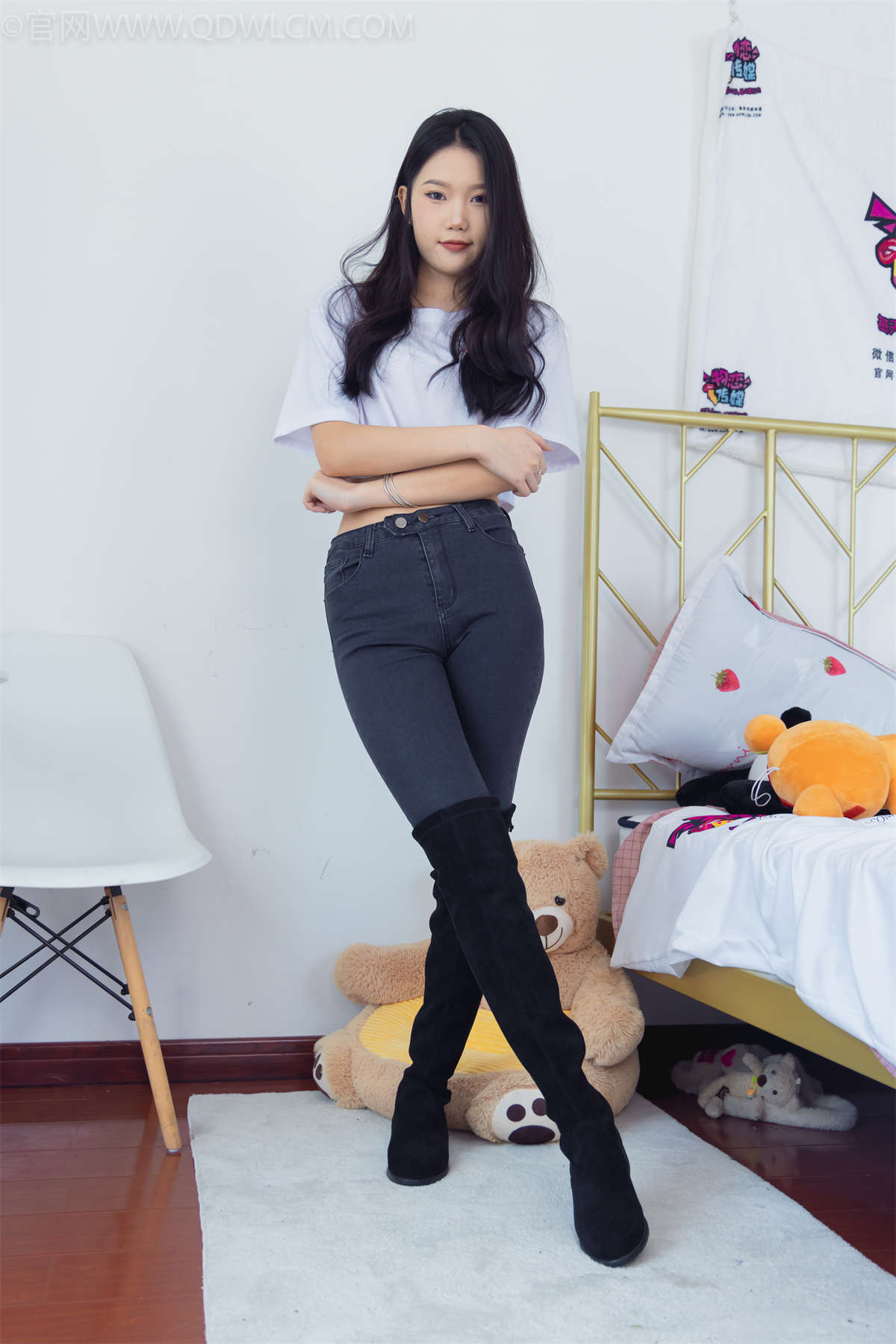 物恋传媒 NO.1524 小竹-季节的碰撞-日更街拍