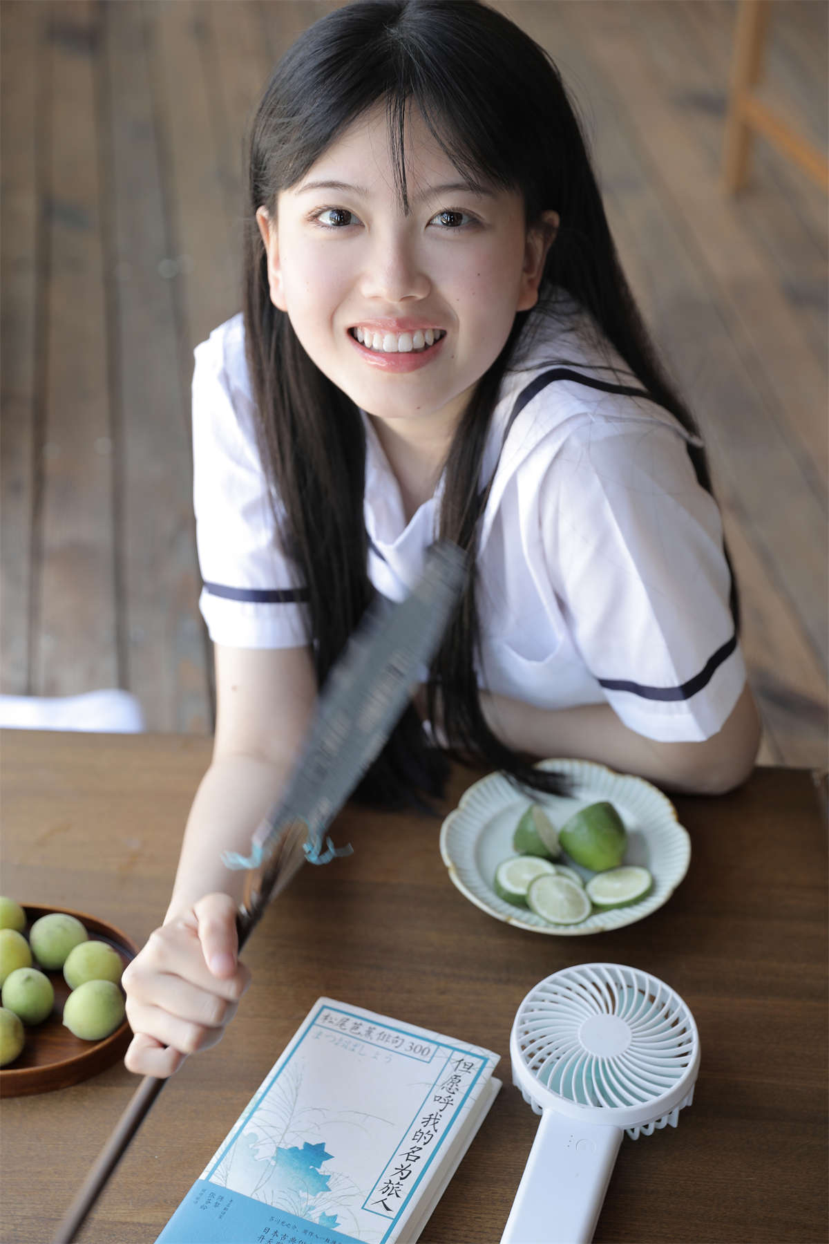 YITUYU艺图语 2024.02.26 木屋里的夏天 秋阳邑禾-日更街拍
