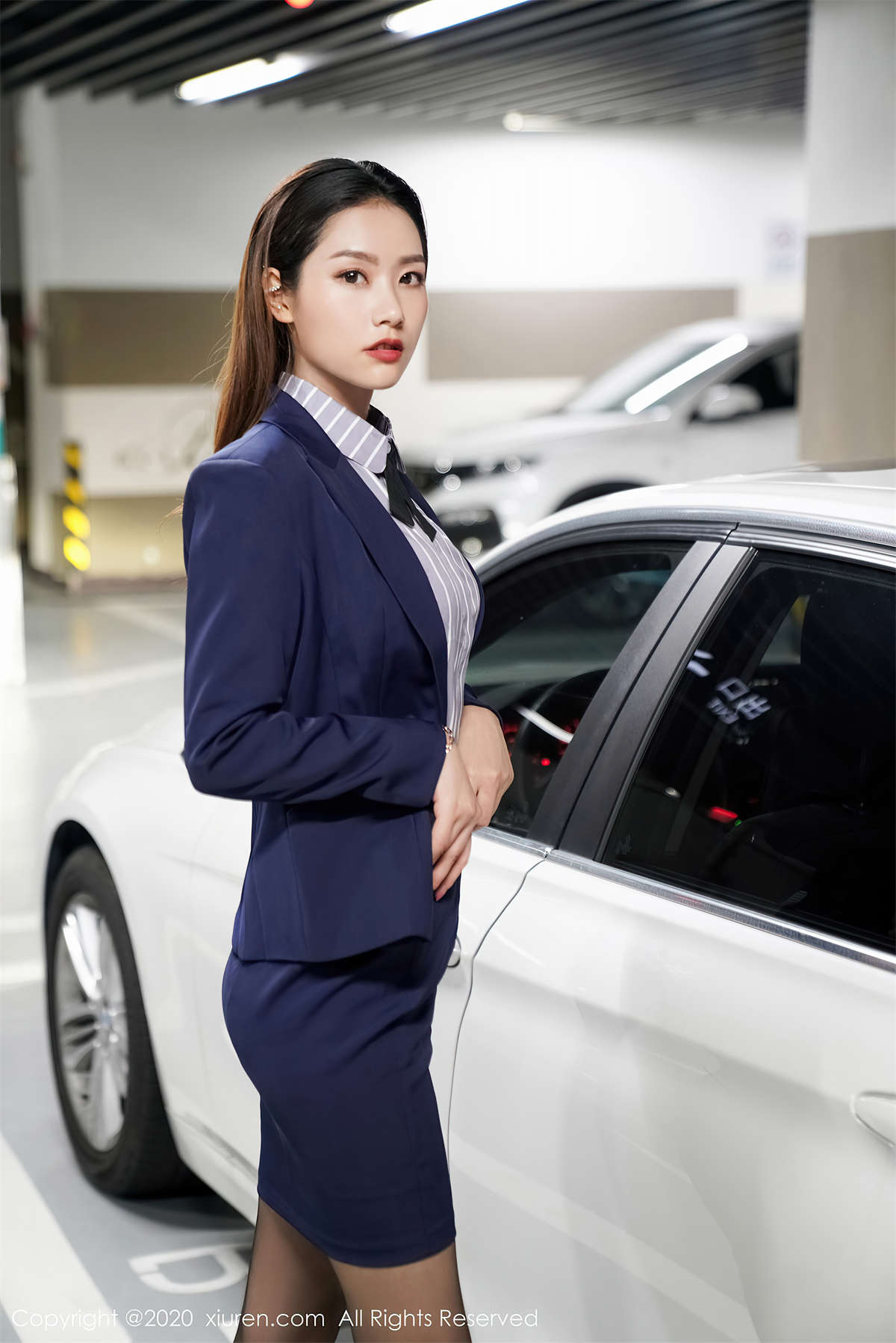 图片[2]-Xiuren秀人网 2020.11.16 NO.2784 方子萱-日更街拍