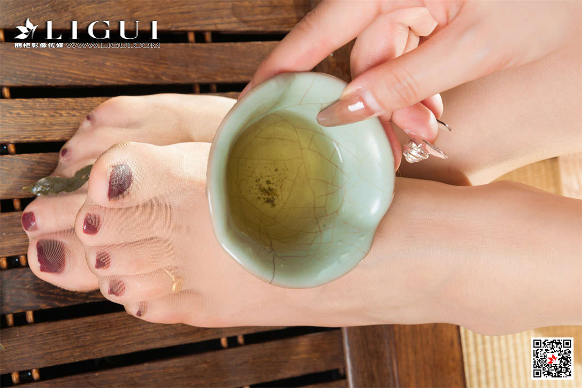 Ligui丽柜 2021.08.16 足香丝意 小七-日更街拍