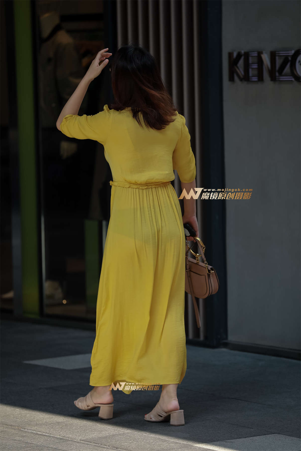 图片[2]-【凯恩赛帖】养眼的黄裙-日更街拍