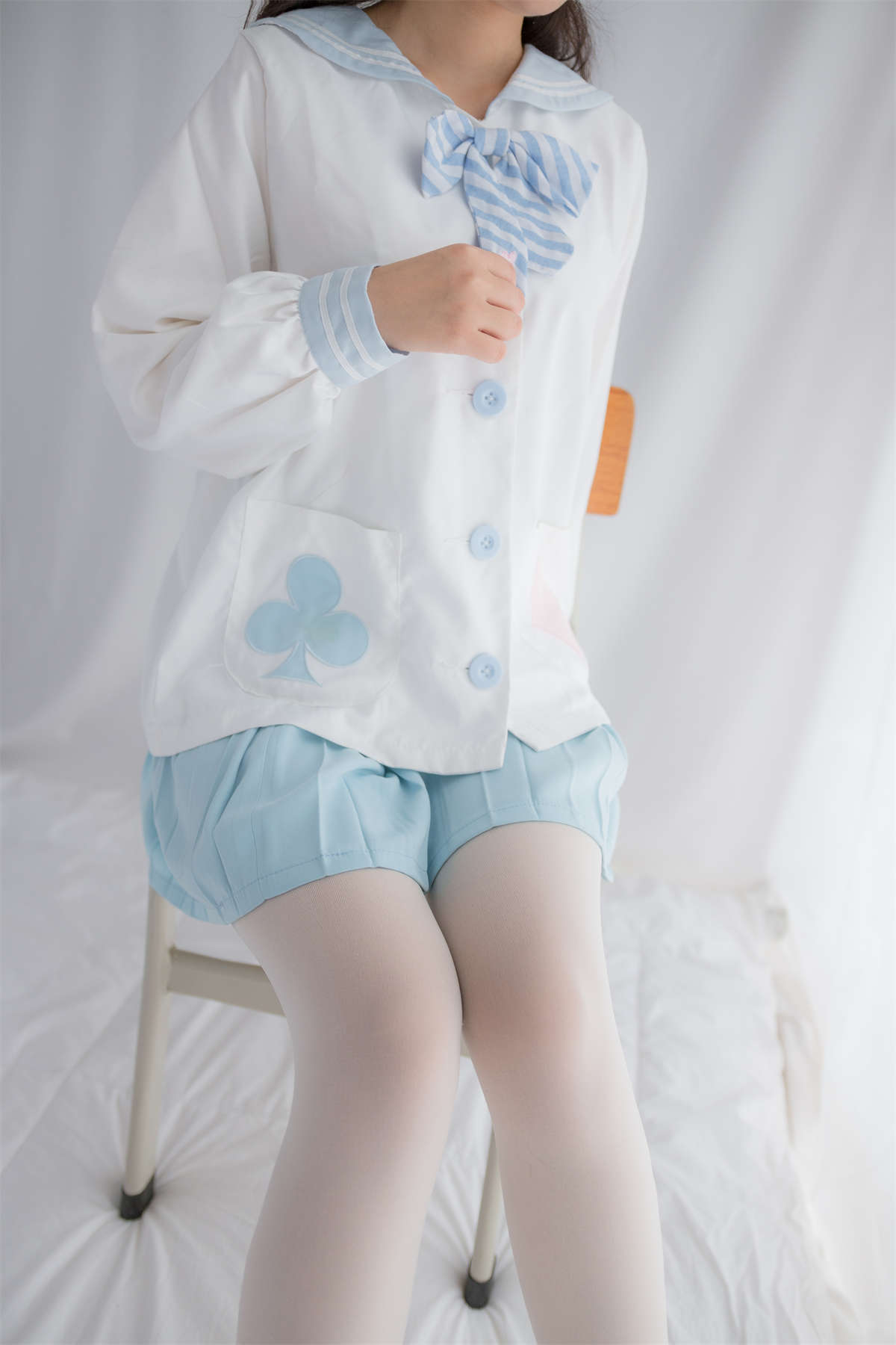 图片[2]-轻兰映画 VOL.001 少女白丝-日更街拍