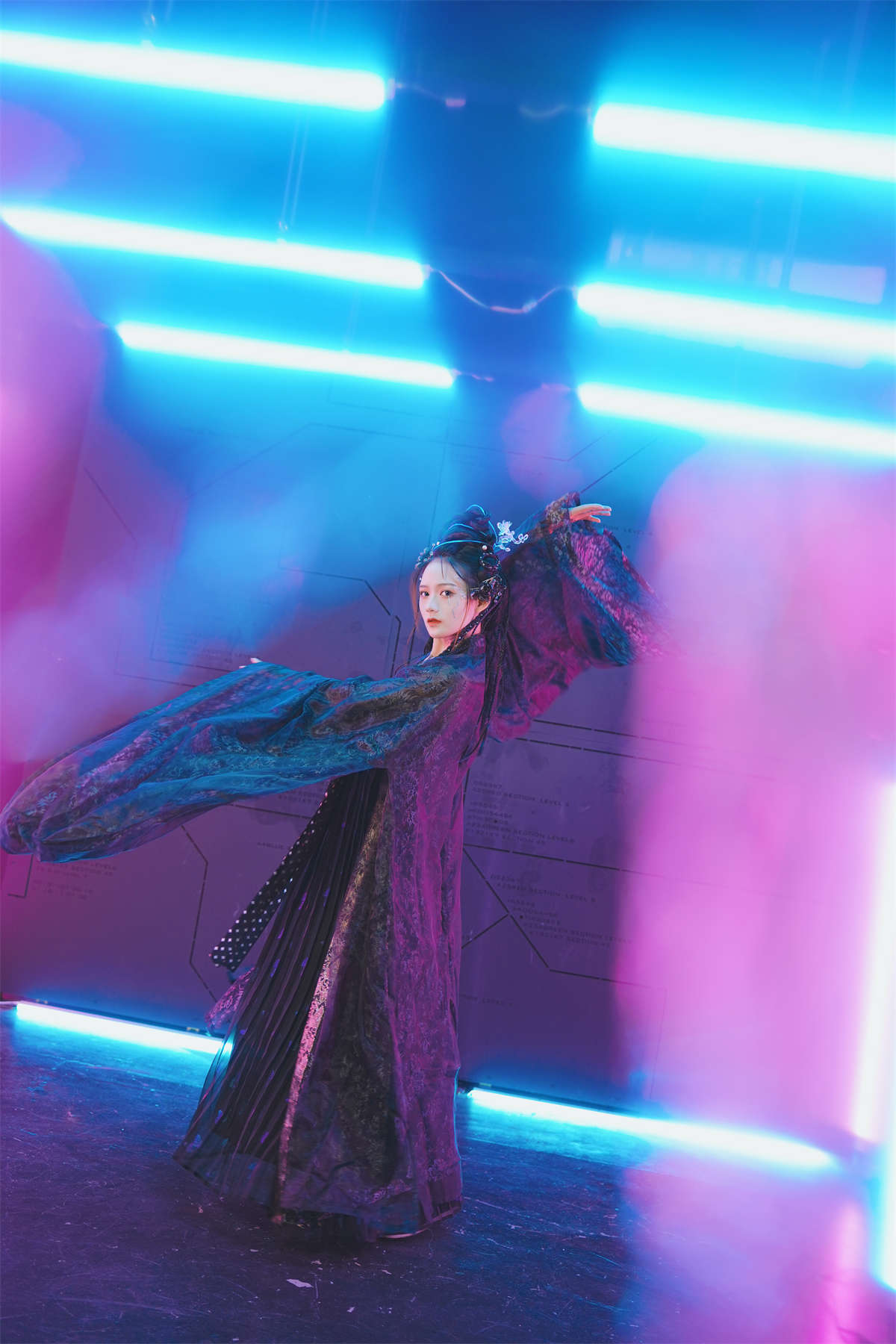 YITUYU艺图语 2023.07.12 大唐仿生机械号 兔子Zzz不吃胡萝卜-日更街拍