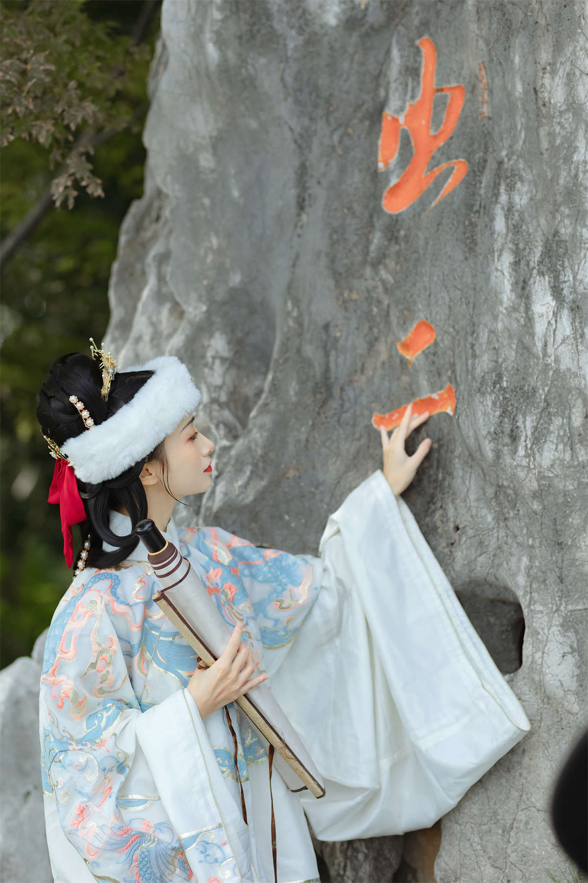 YITUYU艺图语 2023.03.05 秋游湖心亭 眸小妖插图1