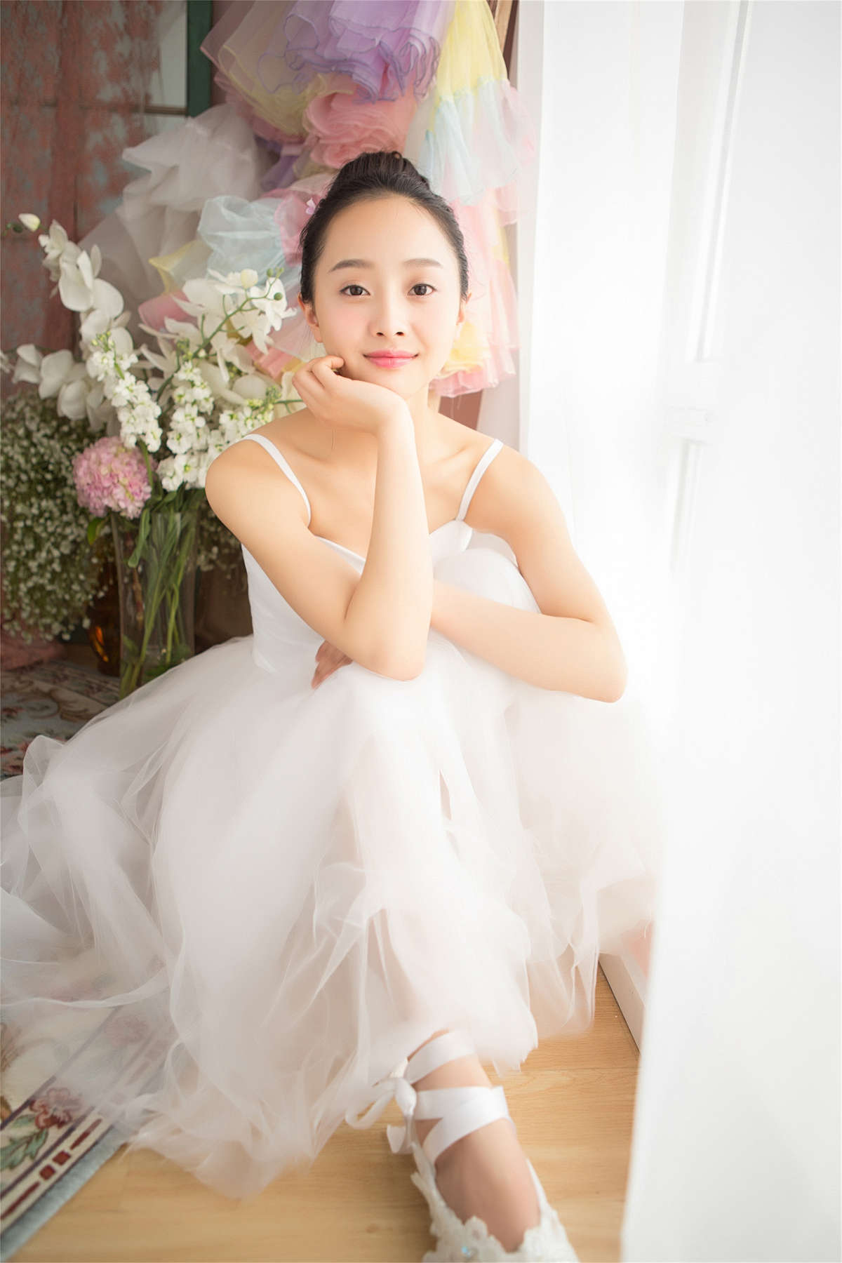 YALAYI雅拉伊2023.12.04 No.1106 唯美女生-日更街拍