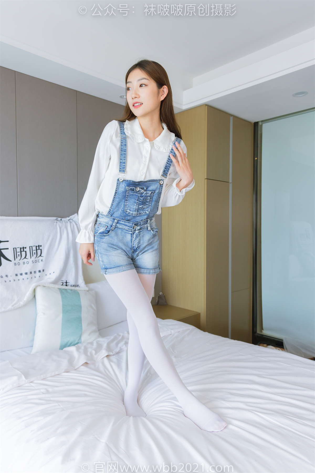 袜啵啵 No.261 小沫-板鞋、厚白丝 花絮版-日更街拍