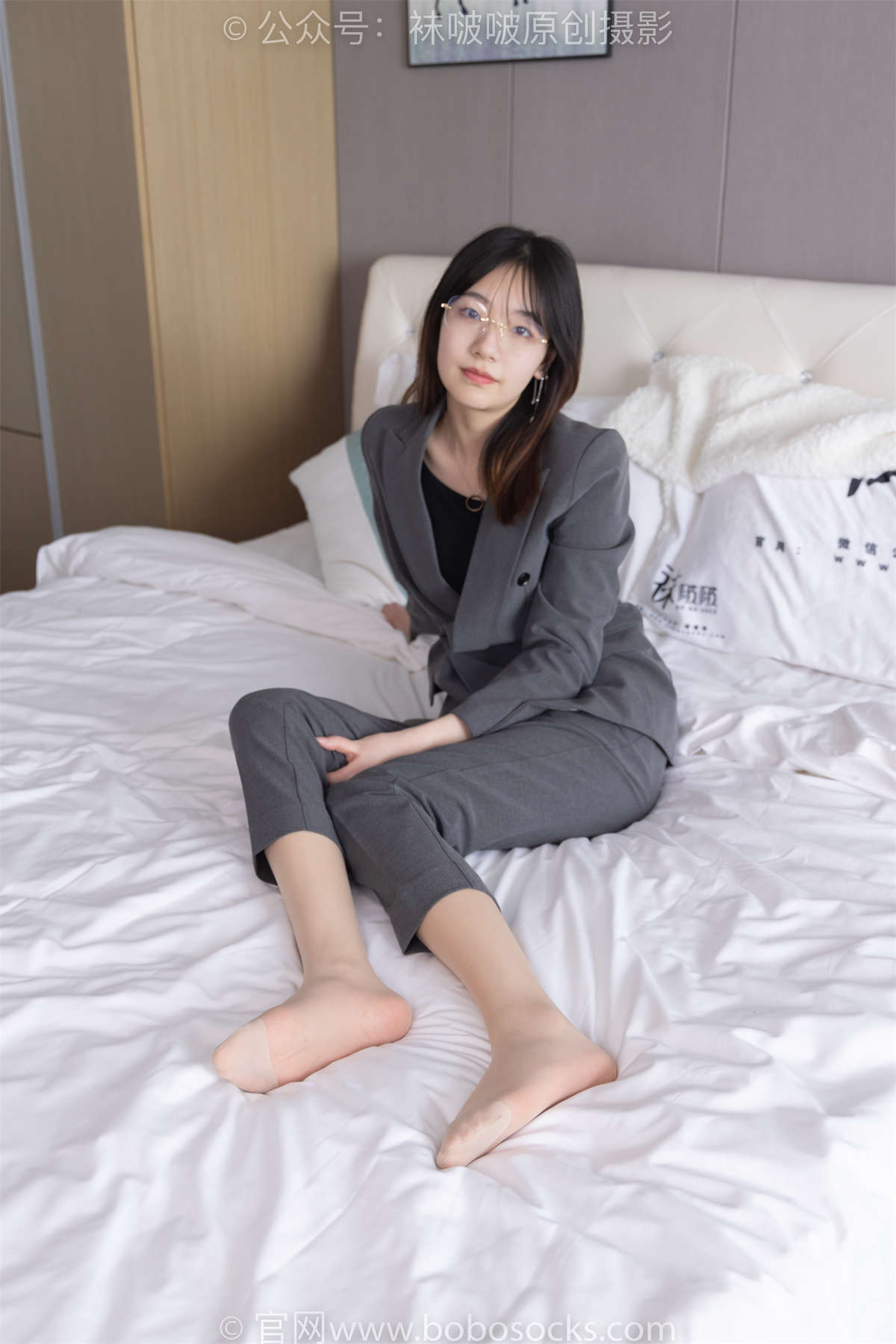 袜啵啵 No.172 小甜豆-高跟鞋、肉丝（脚尖加固款）、ol风 花絮版插图1