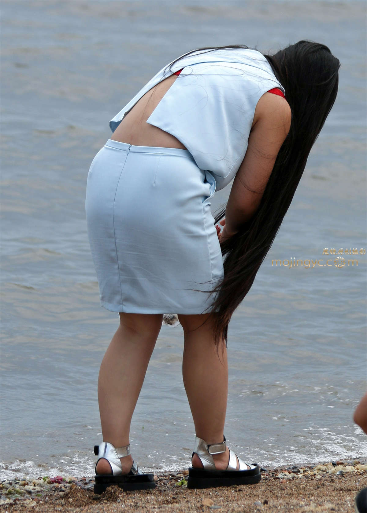 第157篇★妞，发垂地★-9P-日更街拍