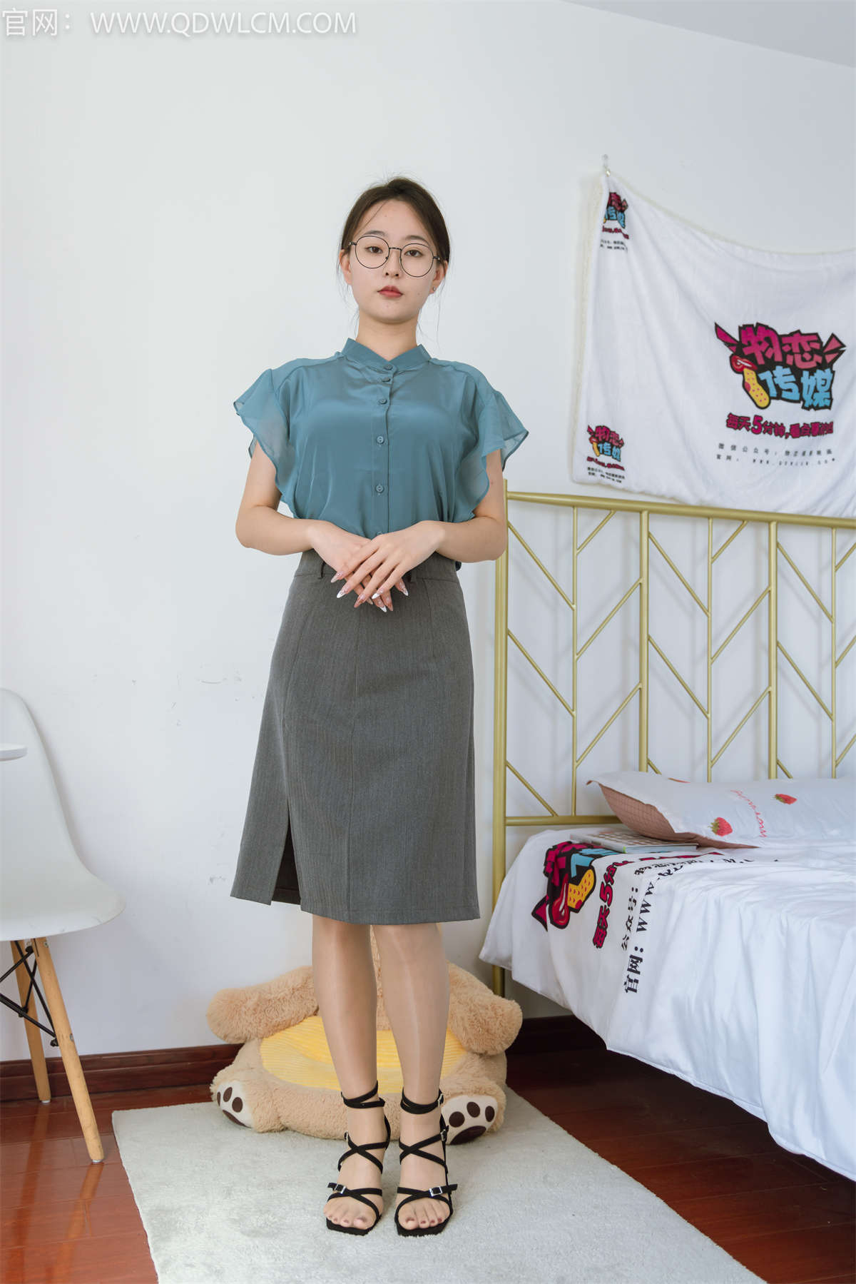 物恋传媒 NO.1417 美兔-晚安晚安-日更街拍