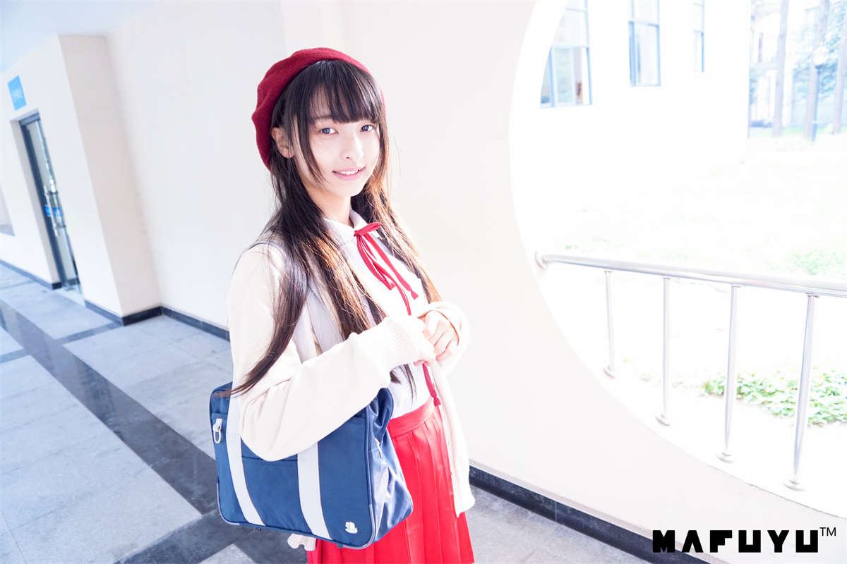 图片[2]-神楽坂真冬 – 红JK白过膝系列-日更街拍