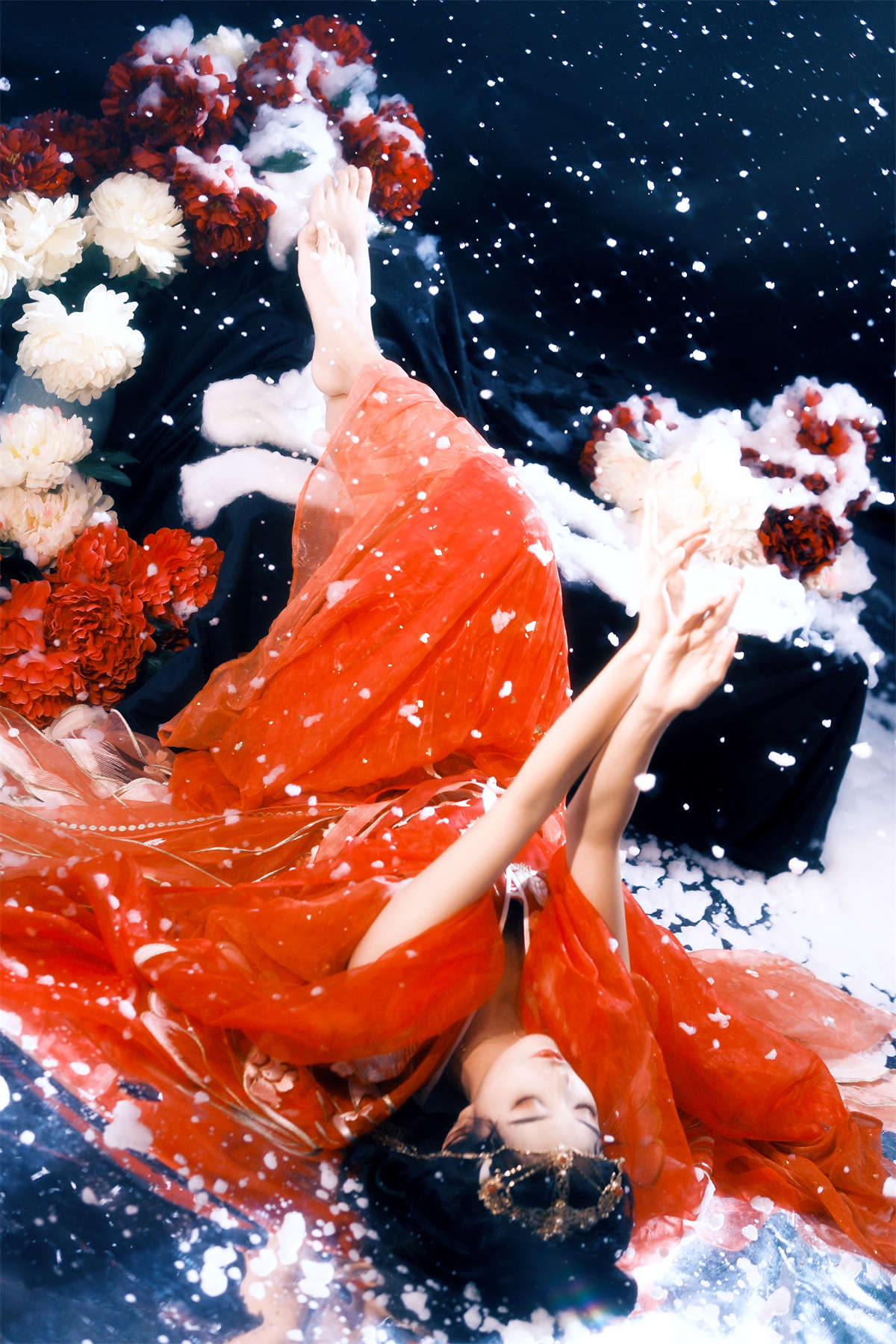 YITUYU艺图语 2024.02.29 雪中红衣 郭美林子插图1