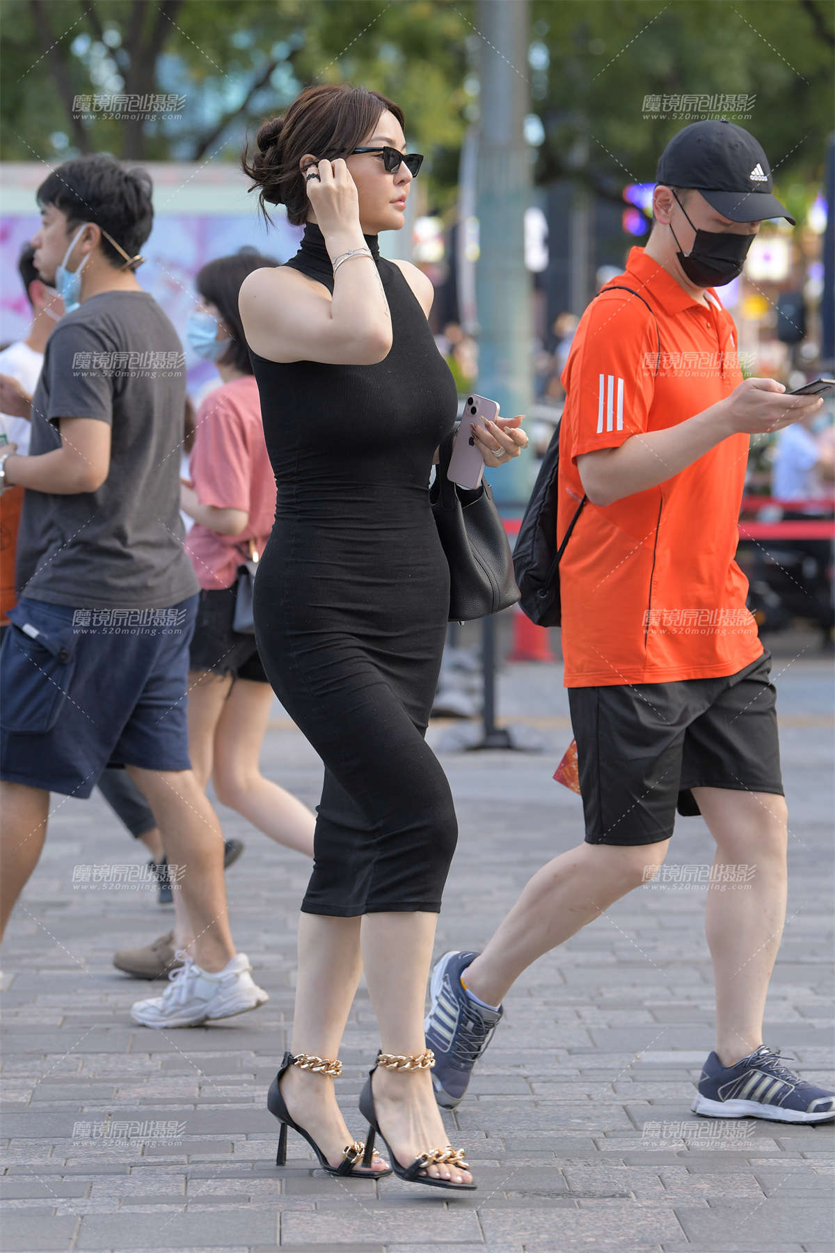 图片[2]-韵味包臀黑裙-日更街拍