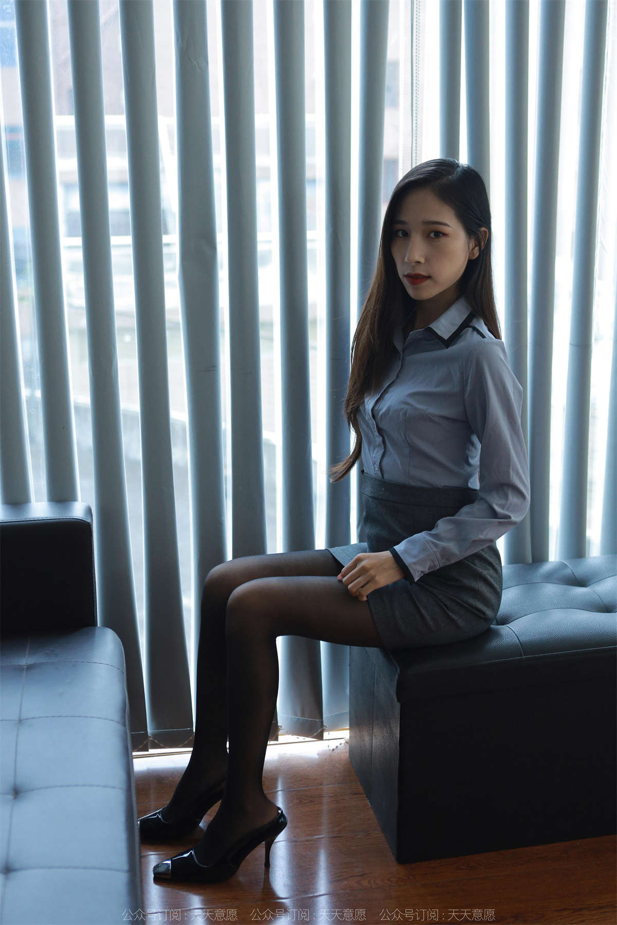 IESS异思趣向 2022.11.27 丝享家1281：美子 嘿丝灰裙-日更街拍