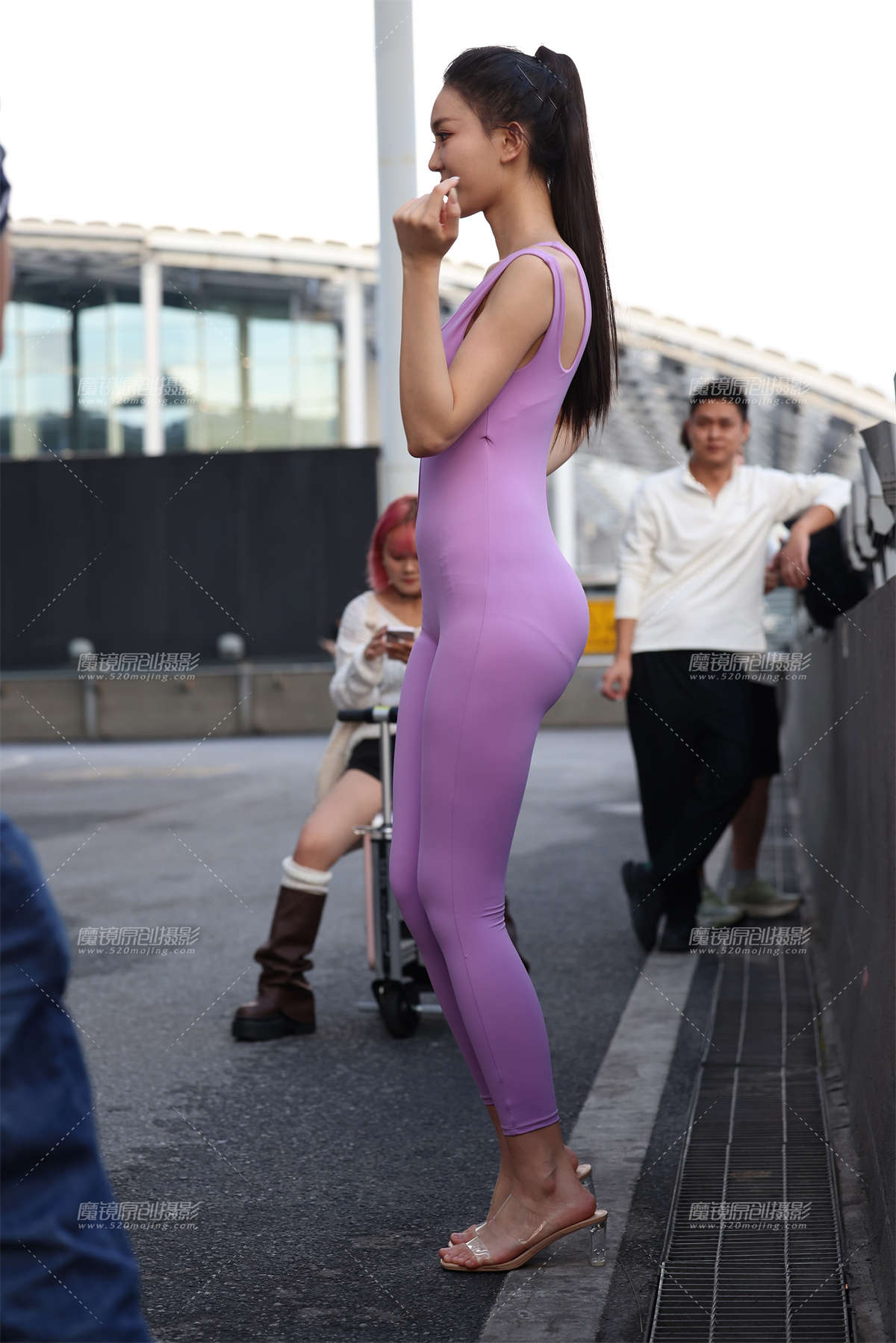 图片[2]-车模顾言-日更街拍