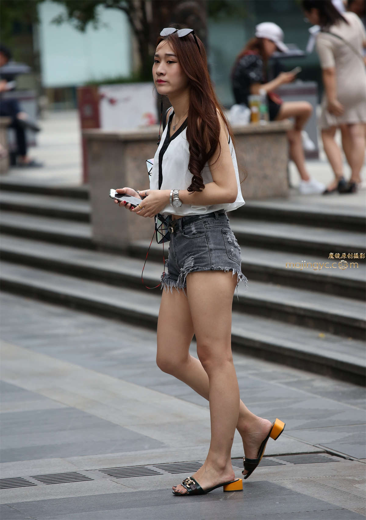 美女跨栏-日更街拍