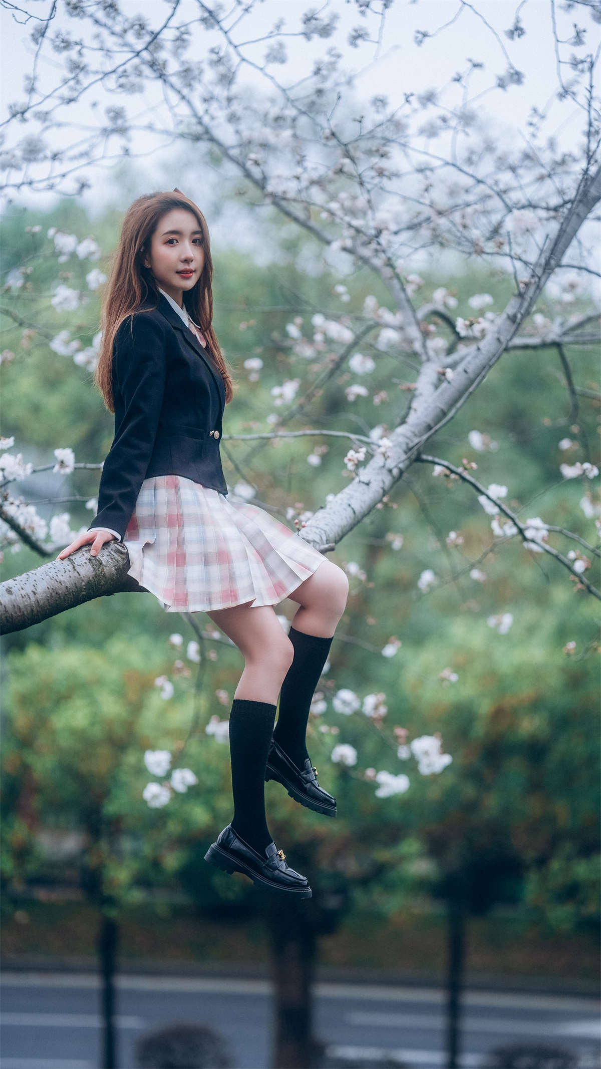 YITUYU艺图语 2022.04.23 少女与樱 富贵-日更街拍
