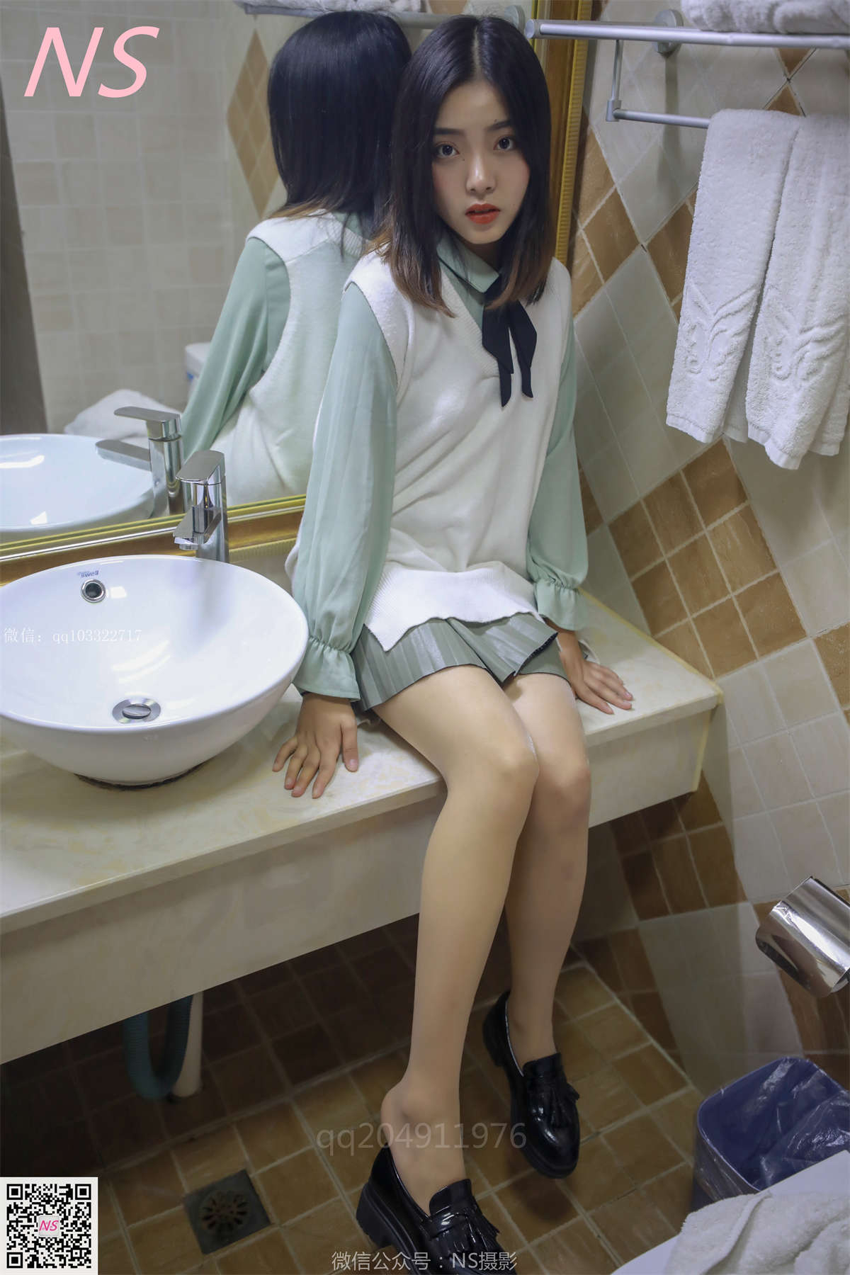 纳丝摄影No.195 洋洋新的丝袜萌装-日更街拍