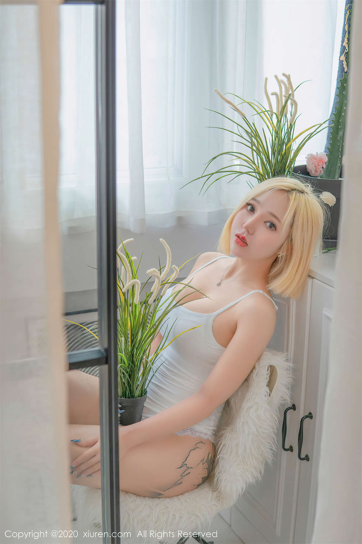 Xiuren秀人网 2020.12.01 NO.2842 文静儿-日更街拍
