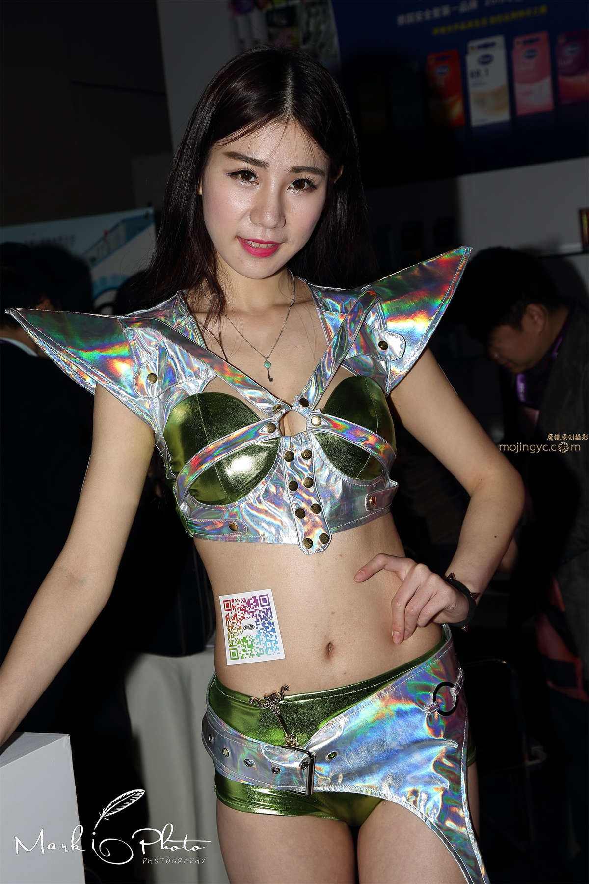 图片[2]-银甲showgril-日更街拍