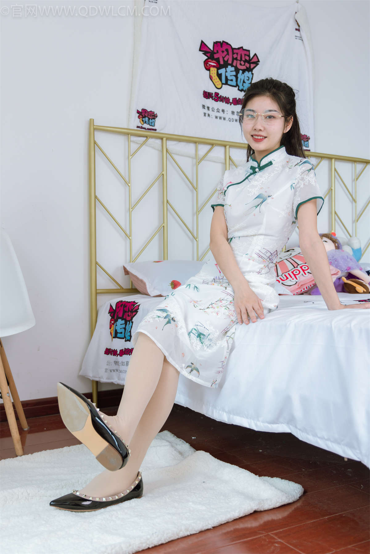 图片[2]-物恋传媒 NO.1170 米米-不一样的旗袍-日更街拍