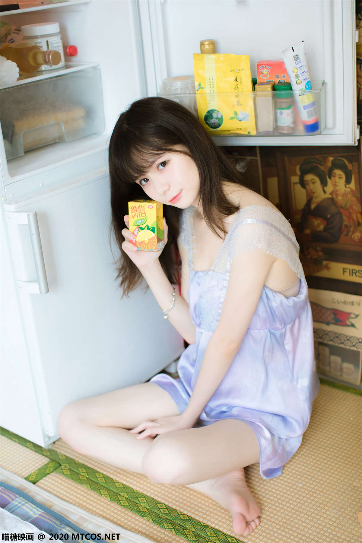 喵糖映画 VOL.321 蓝色私房-日更街拍