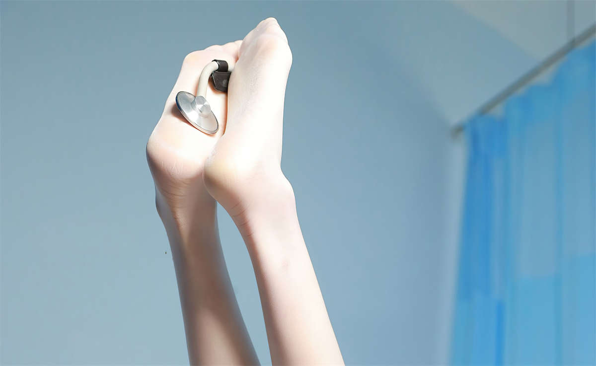 图片[2]-Xiuren秀人网 2025.04.16 NO.10159 唐翩翩-日更街拍