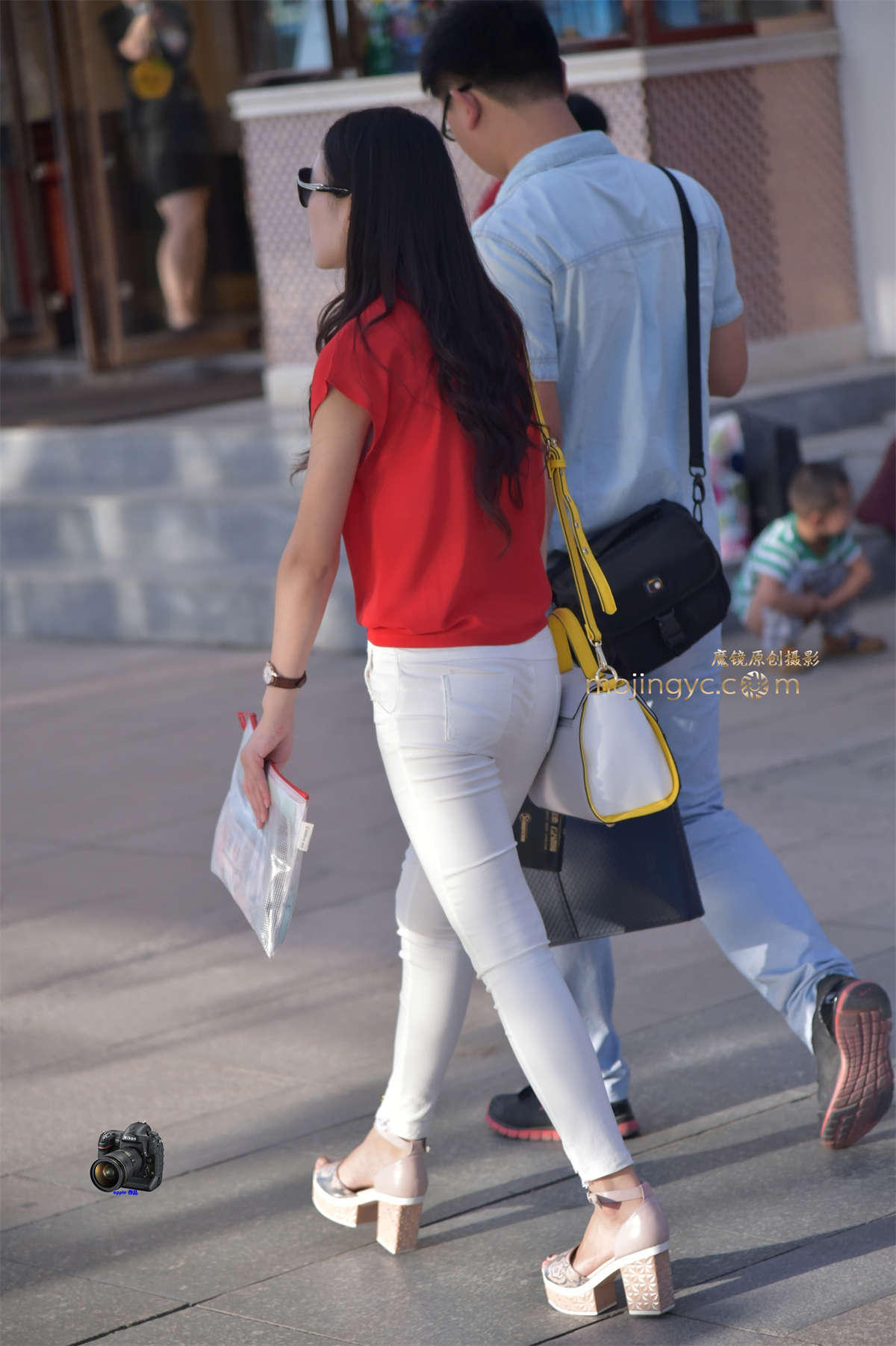 图片[2]-2015-08-28j紧身长白裤少妇（11P）-日更街拍