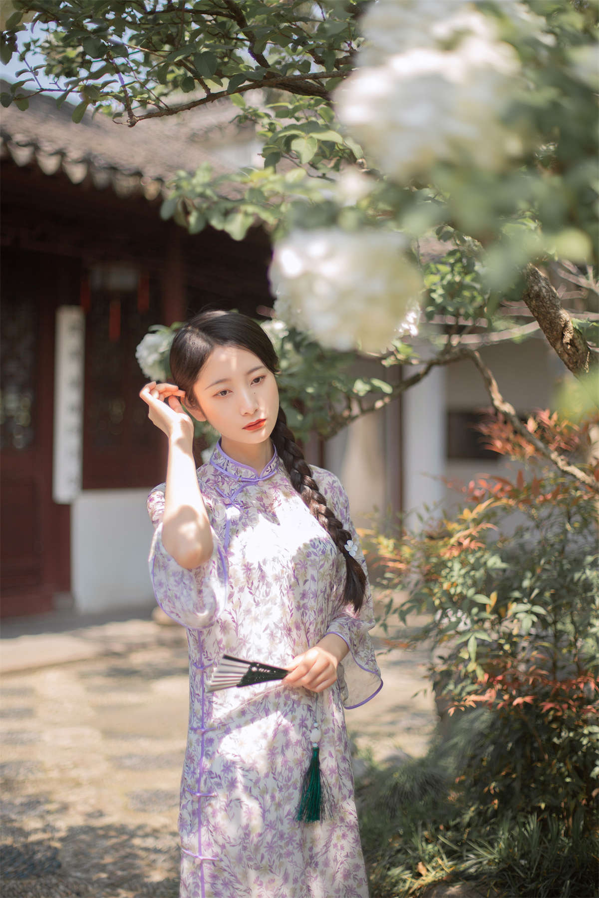 YITUYU艺图语 2022.03.24 穆穆清风至 五月的三花猫-日更街拍