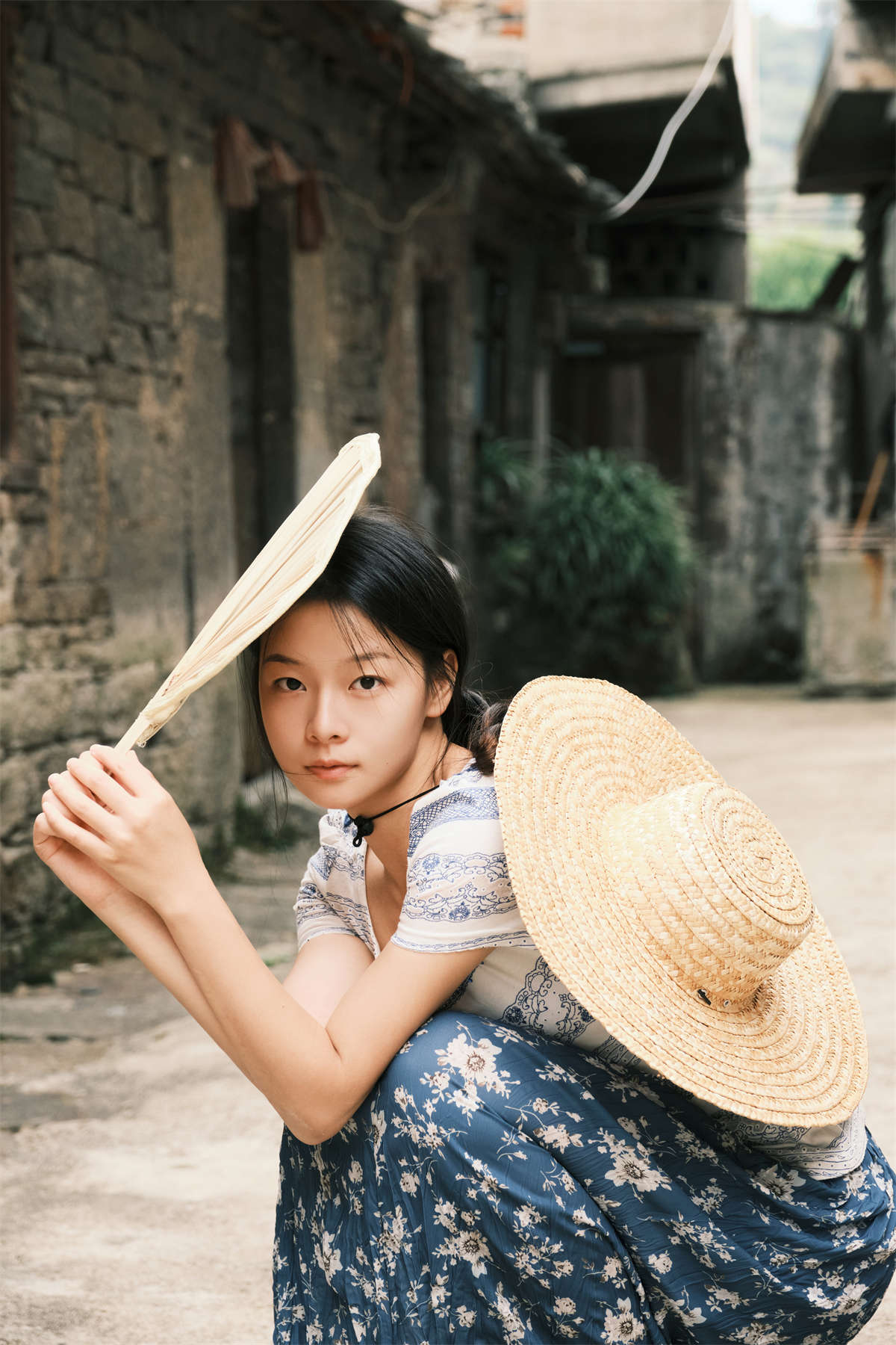 YITUYU艺图语 2024.12.07 古寨人像 蝴蝶妹妹-日更街拍