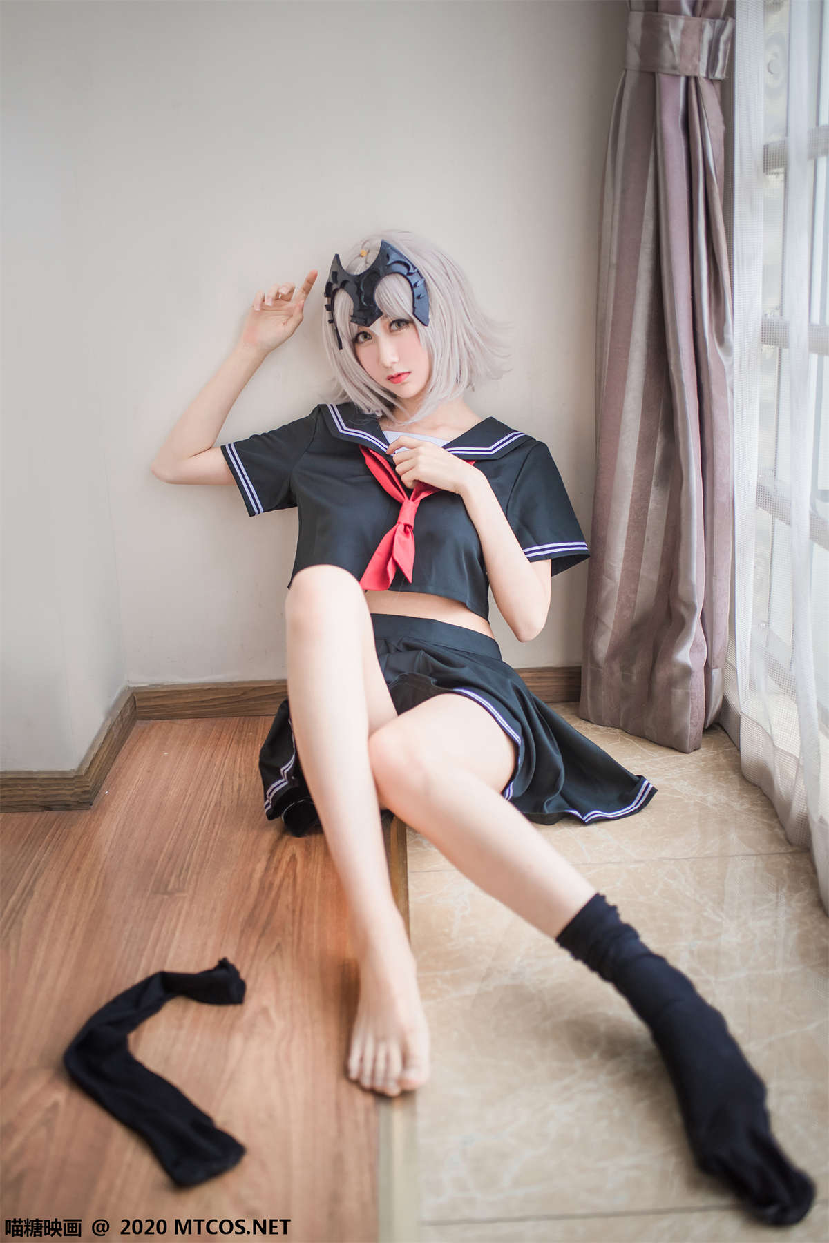 图片[2]-喵糖映画 VOL.324 贞德黑-日更街拍