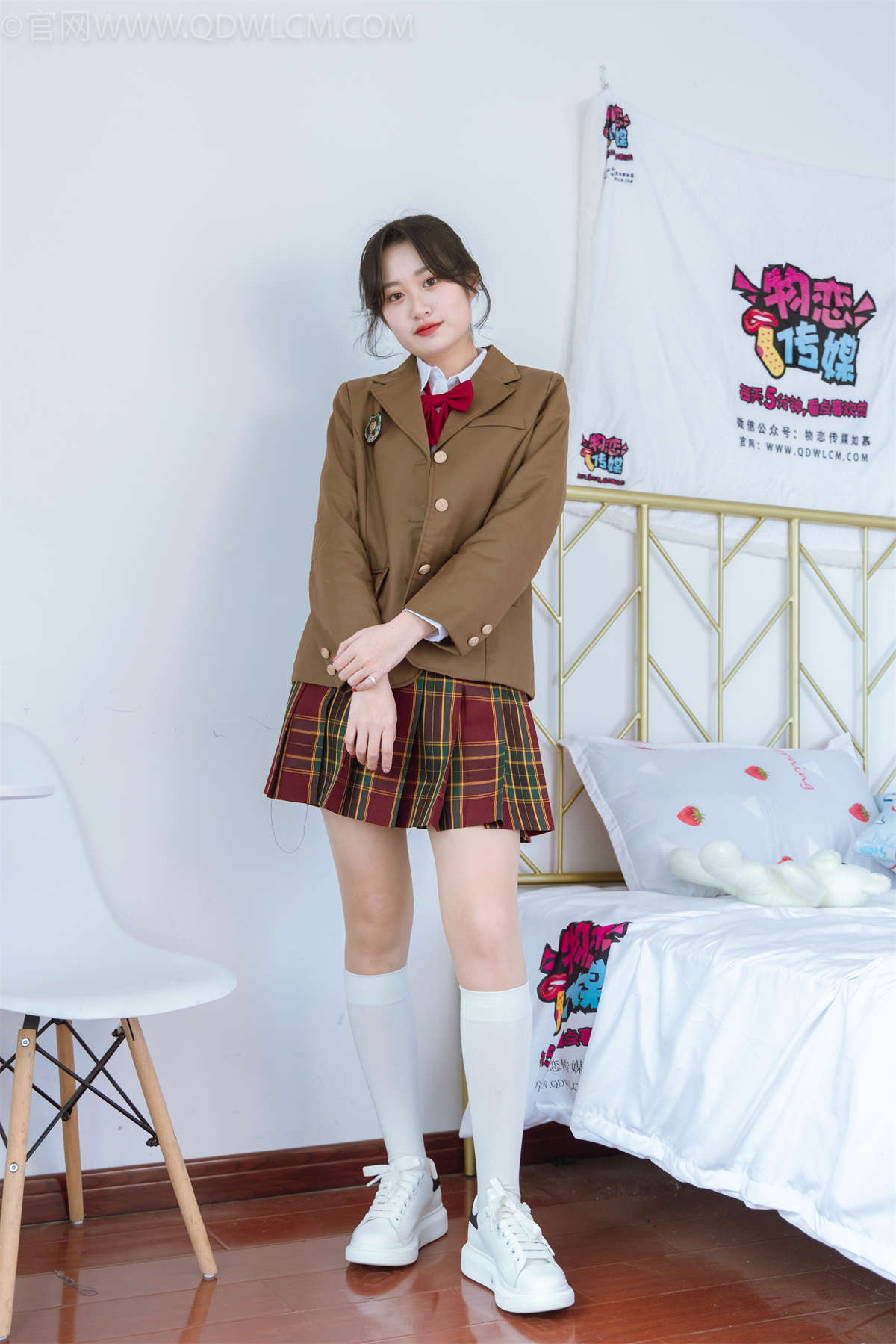 物恋传媒 NO.1174 小敏-校园月光-日更街拍