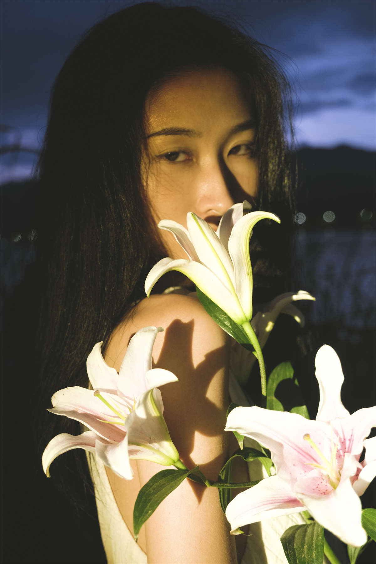 YITUYU艺图语 2023.08.28 一株百合的救赎 佳佳插图1