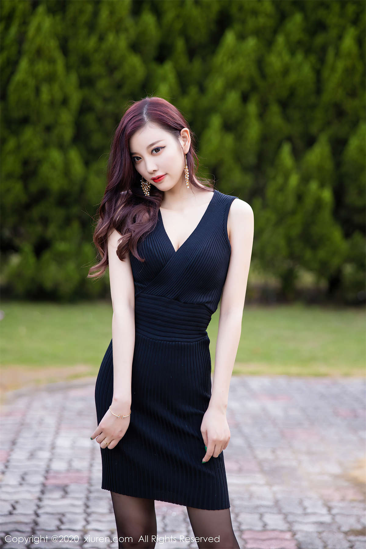 图片[2]-Xiuren秀人网 2020.10.13 NO.2648 杨晨晨sugar-日更街拍