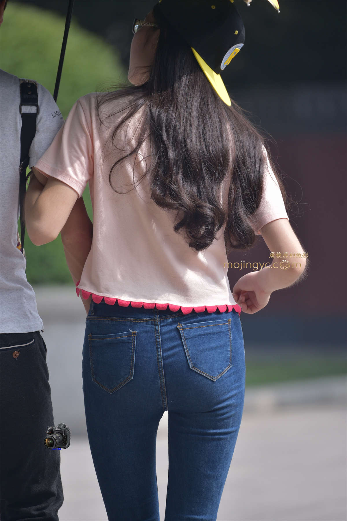 图片[2]-2013-03-25紧身牛仔裤妹妹15张-日更街拍