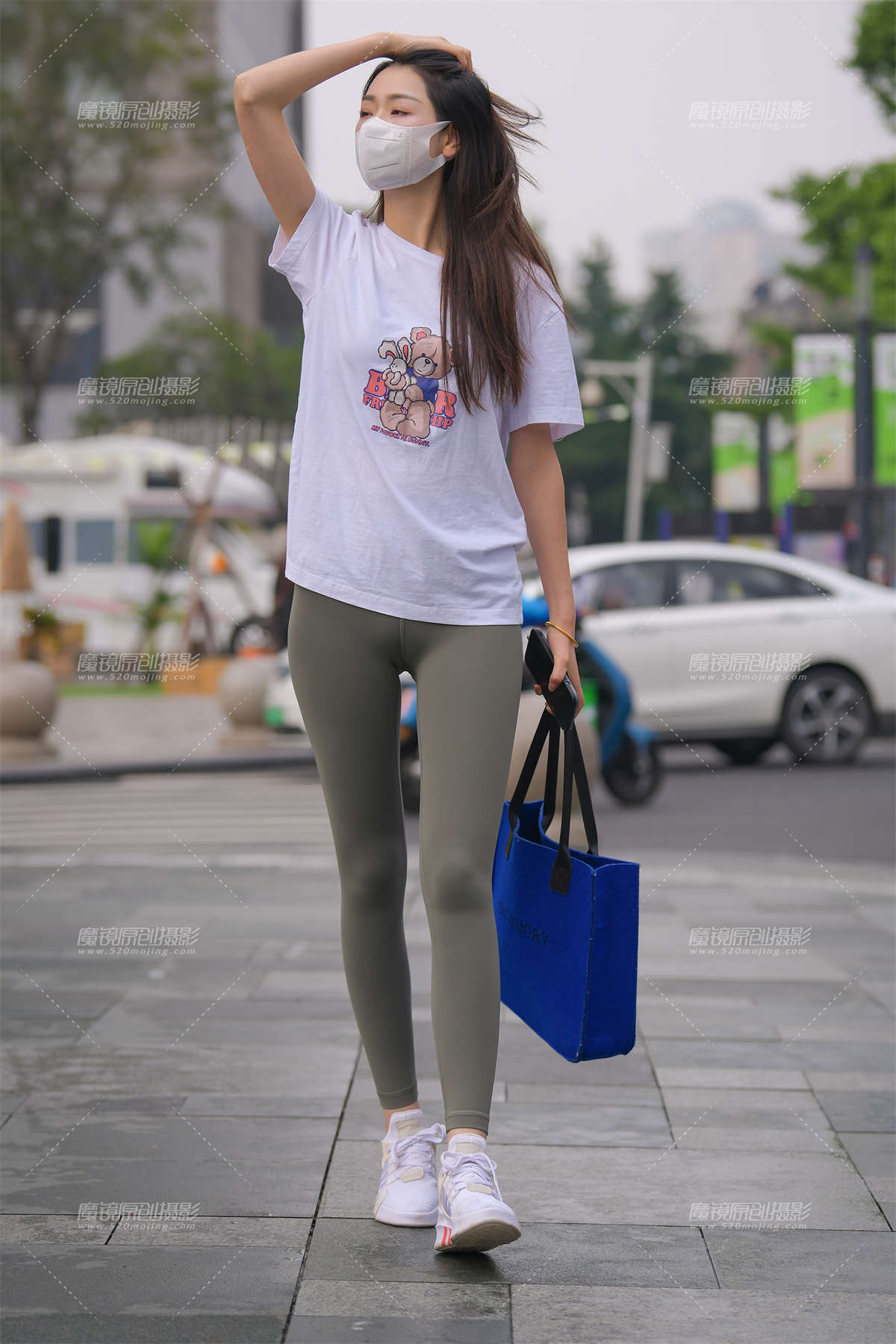 图片[2]-灰色瑜伽裤美女-日更街拍