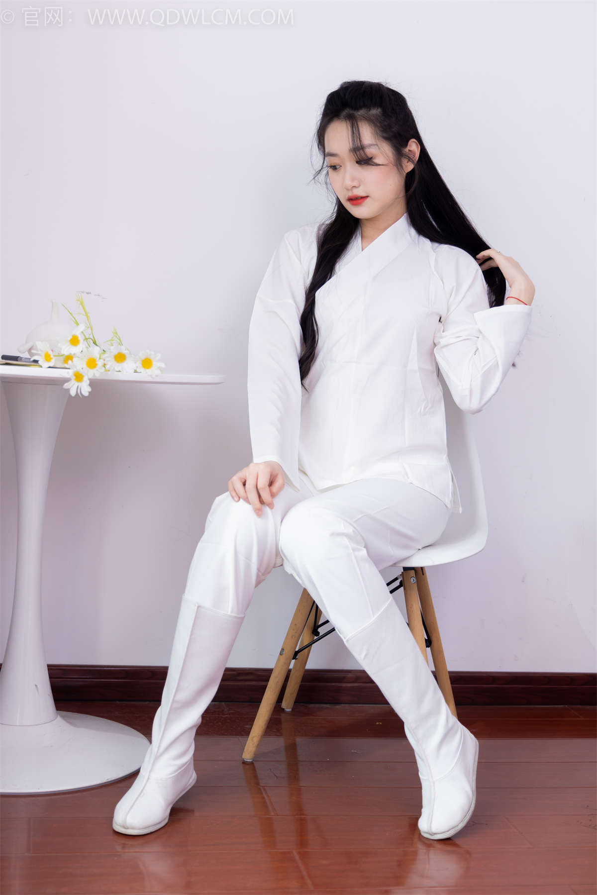 图片[2]-物恋传媒 NO.1461 小敏-古色缱绻-日更街拍