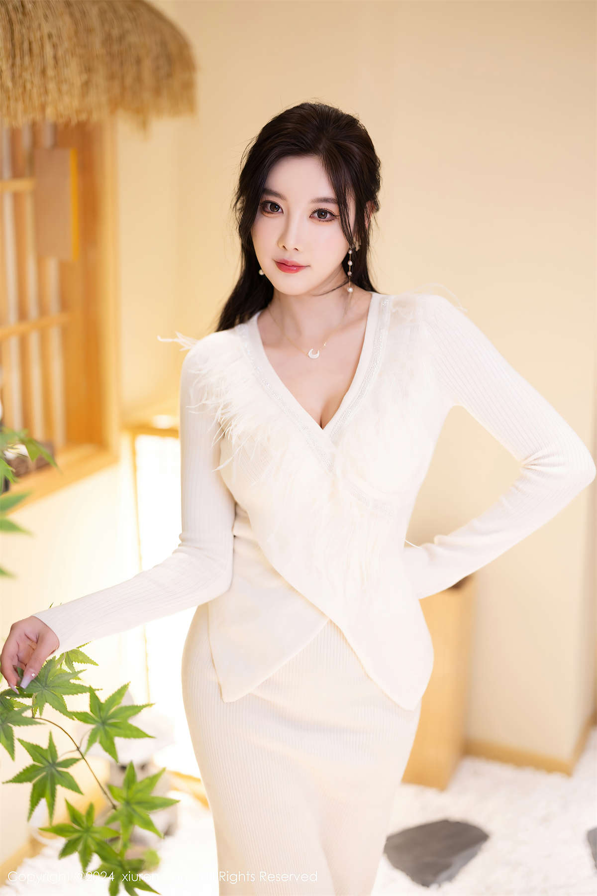 图片[2]-Xiuren秀人网 2024.04.09 NO.8363 杨晨晨Yome-日更街拍