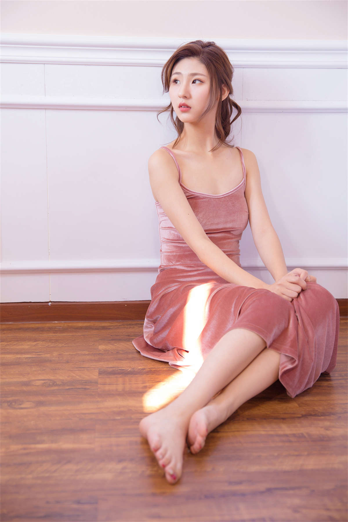 YALAYI雅拉伊2022.11.01 NO.1021 婀娜的舞者-日更街拍