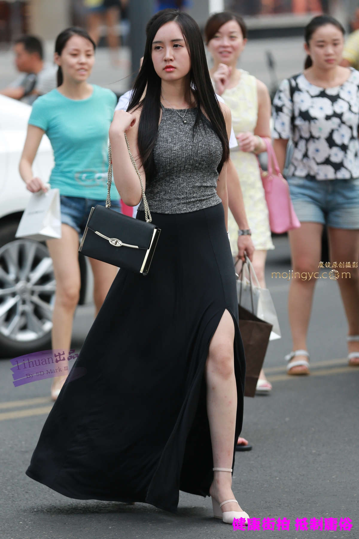 李欢原创-黑色裹身裙（11P）-日更街拍