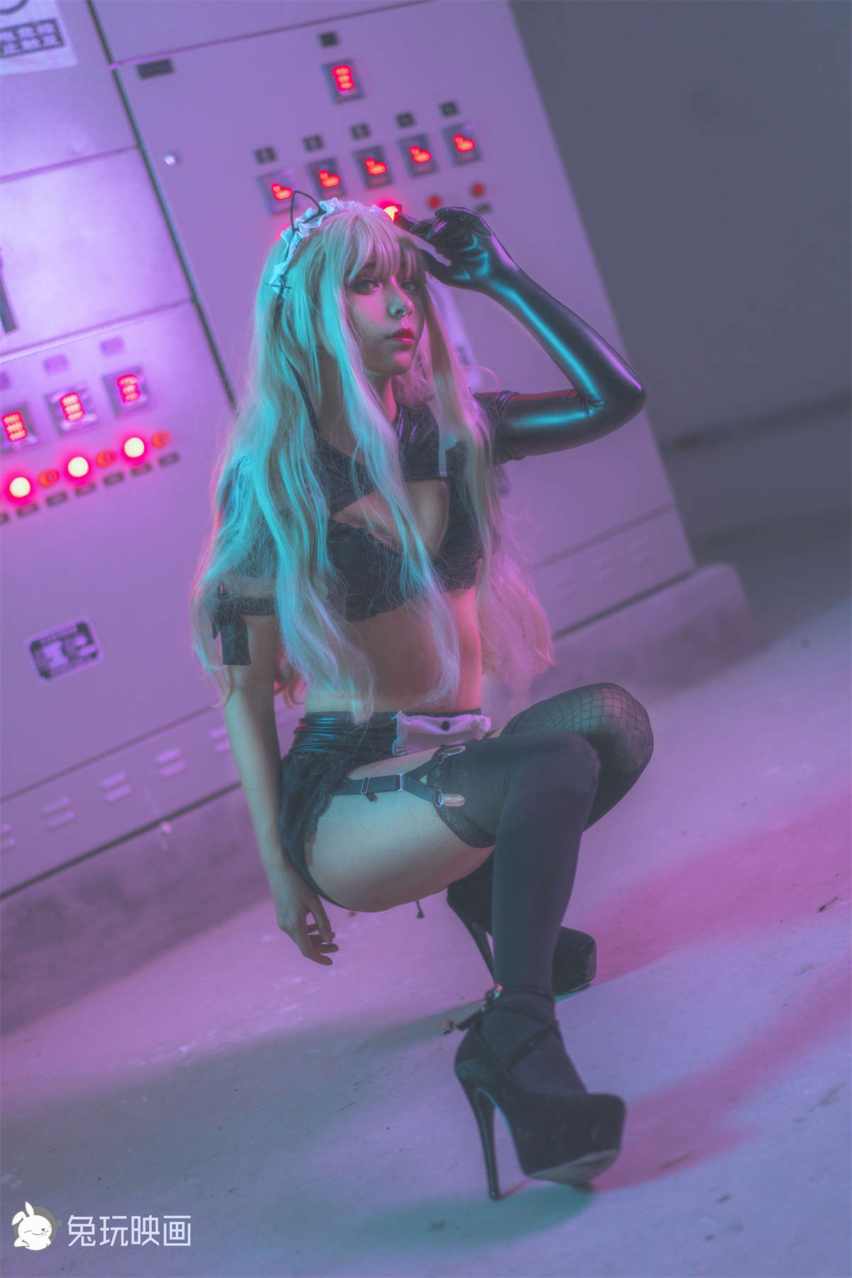 图片[2]-兔玩映画 C10.001 光与暗的使者-日更街拍